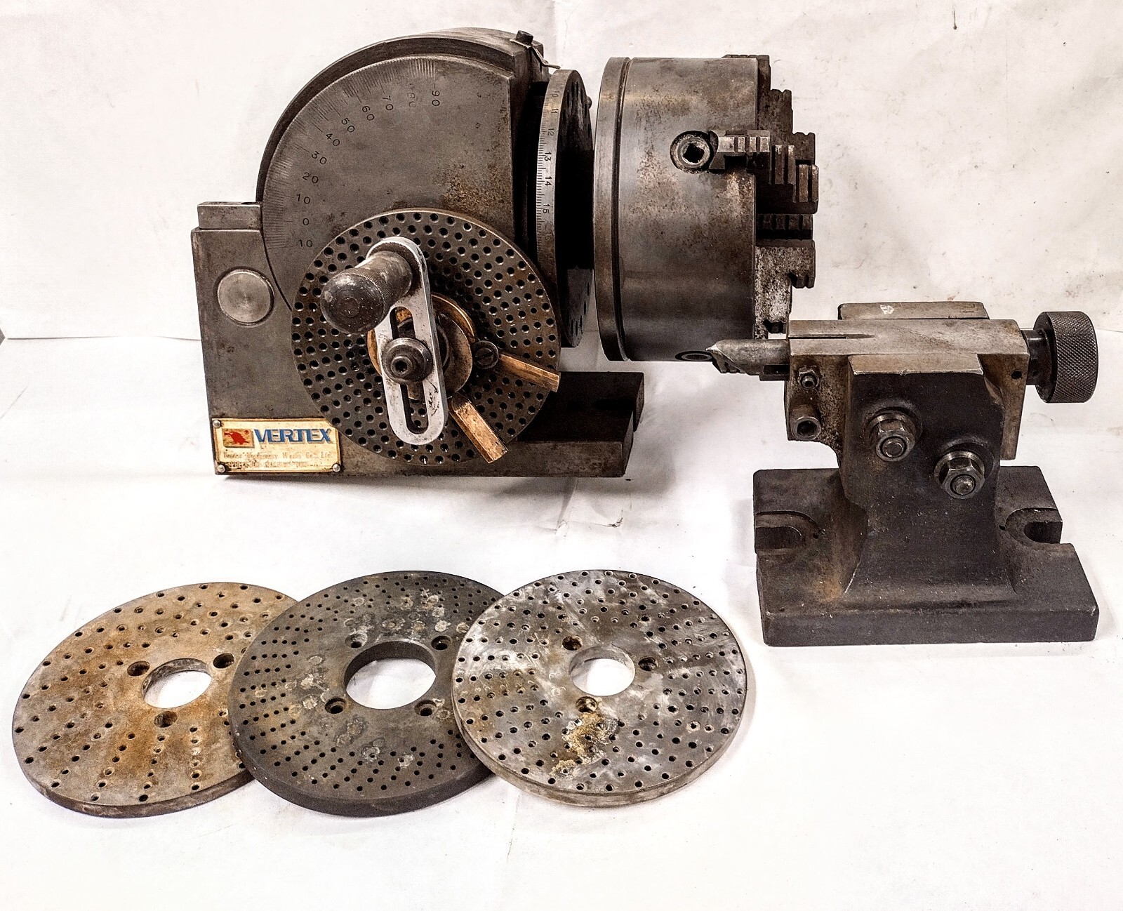 VERTEX DIVIDING HEAD 4-JAW MANUAL LATHE CHUCK 6.250″ DIAMETER