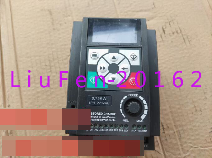1pc used Frequency changer HD09-2S0P7G-S-YX 0.75KW 220V