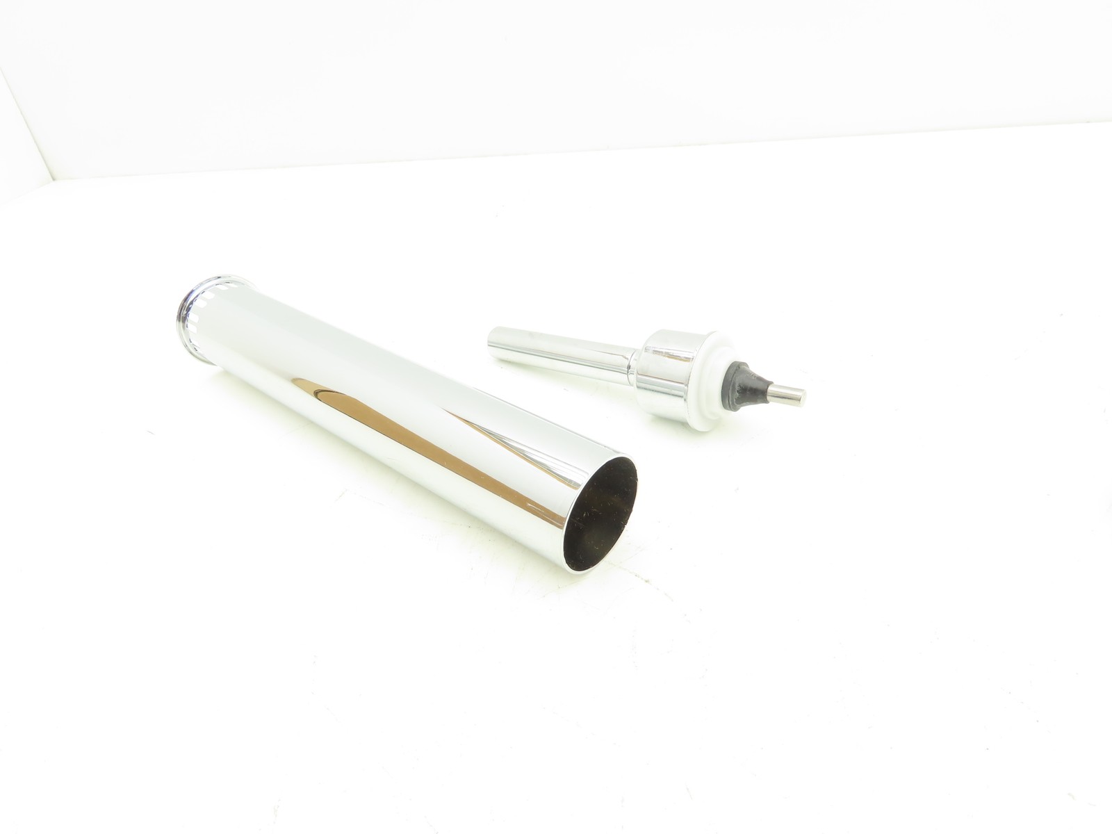 Sloan Sloan 111 XL Regal Single-Flush Flushometer Chrome IPS Inlet 1-1/2″ Spud