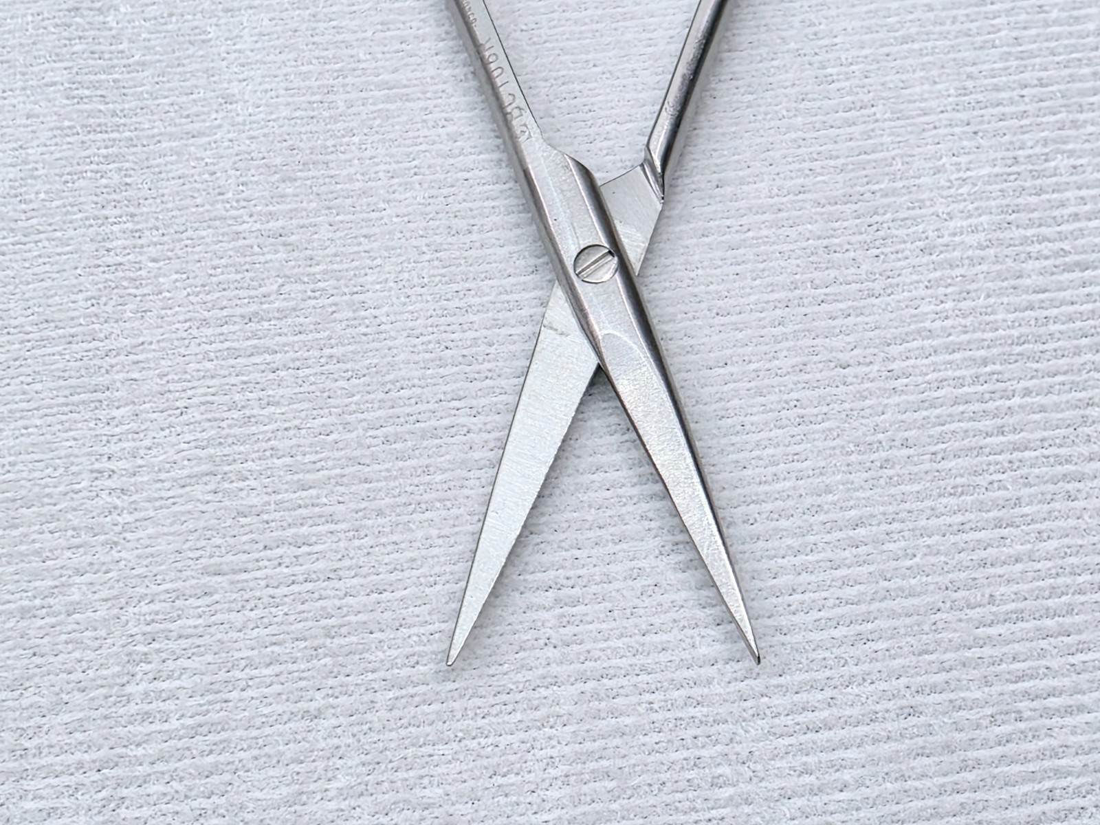 AESCULAP BC106R Iris Delicate Surgical Scissors, Straight, 4.5″ Stainless Steel