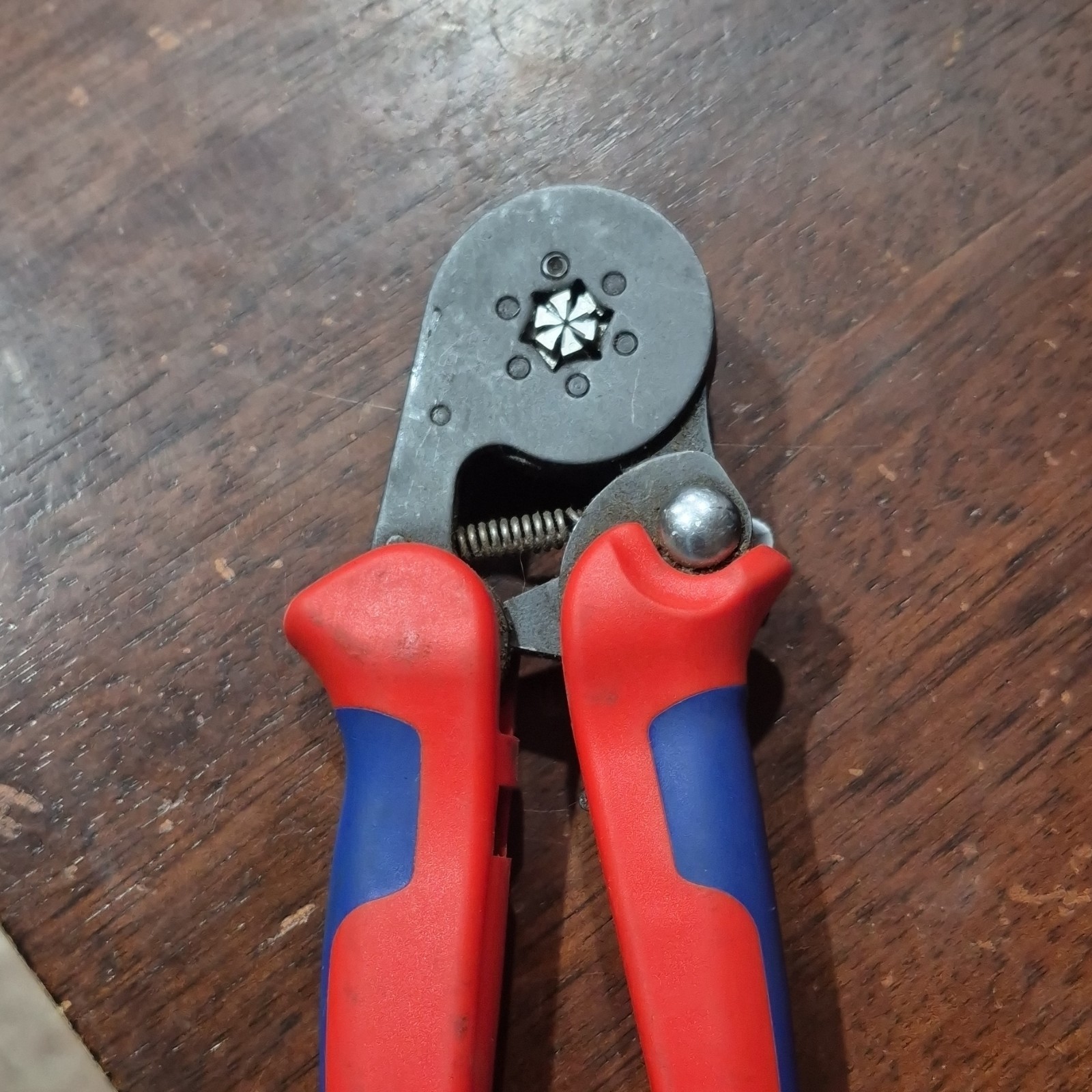 KNIPEX Hand Crimper Red and Blue Handles 0.08-240 mm² MPN 10 C