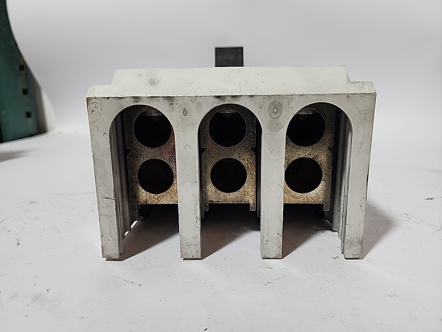 Eaton LGH3630NN Circuit Breaker 600A 3P 600V