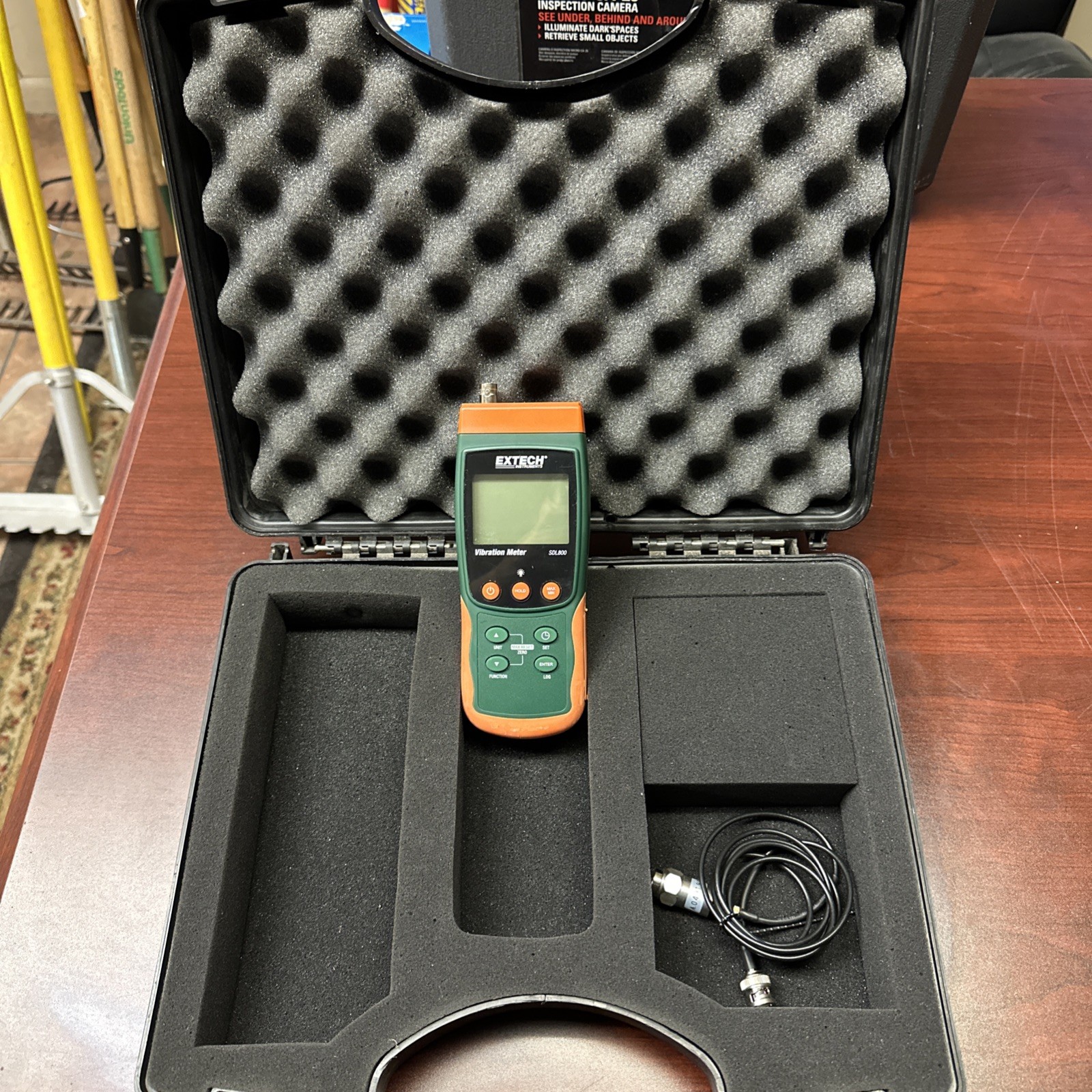 EXTECH SDL800 Vibration Meter Calibrated W/ SD Card Datalogger Batteries & Case