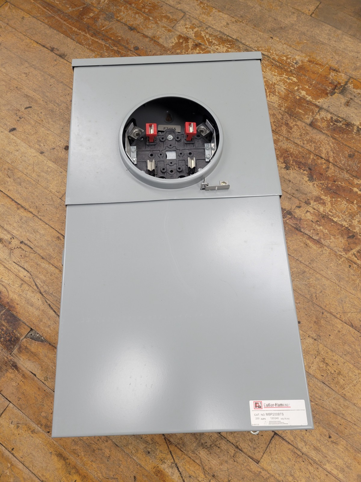 Eaton MBP200BTS Meter Breaker Panel Surface Mount 200A 120/240VAC 1PH 3W Type 3R