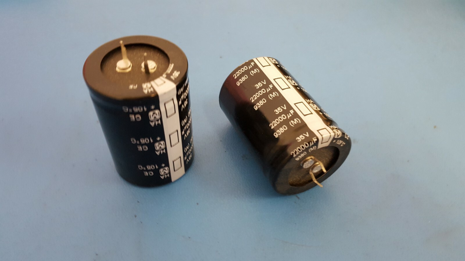(2 PCS) CAPACITOR, PANASONIC, 22000UF, 35V, 35X52mm, ECOS1VA223EA, 20%