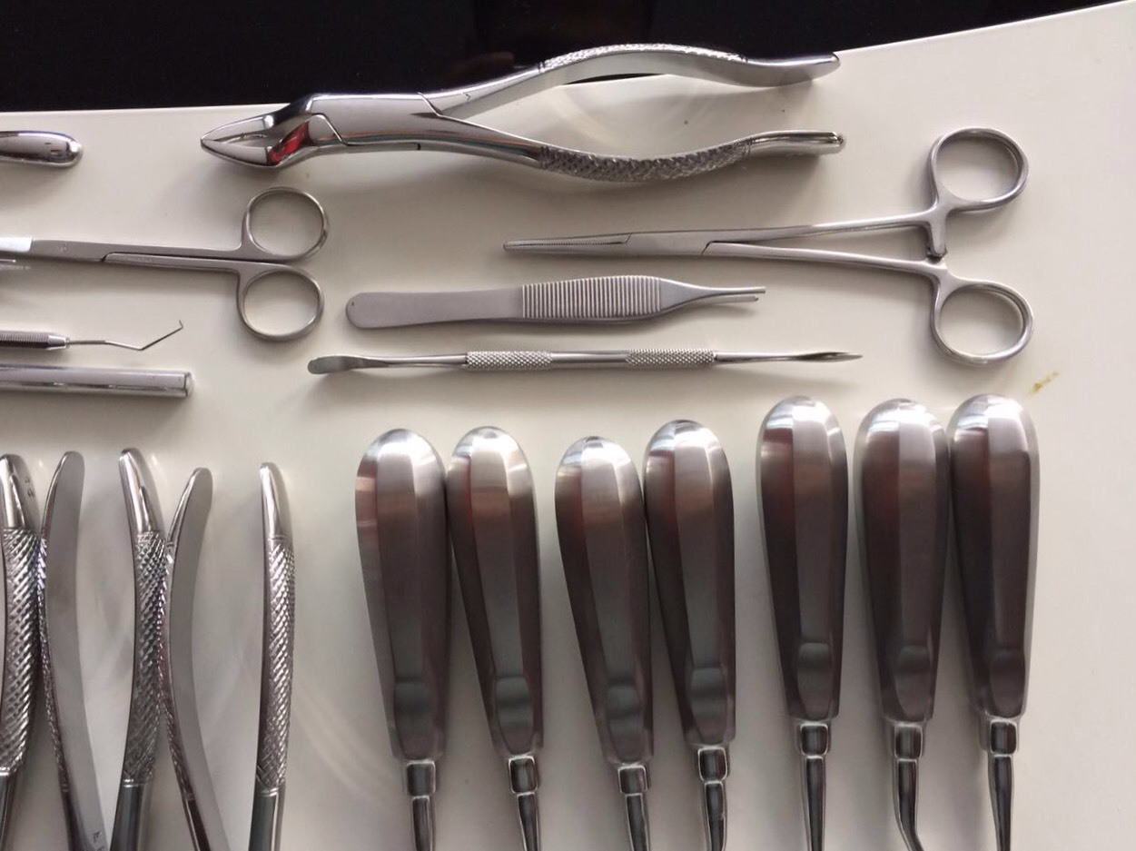 32 Pcs ORAL DENTAL EXTRACTION SURGERY EXTRACTING ELEVATORS FORCEPS INSTRUMENTS