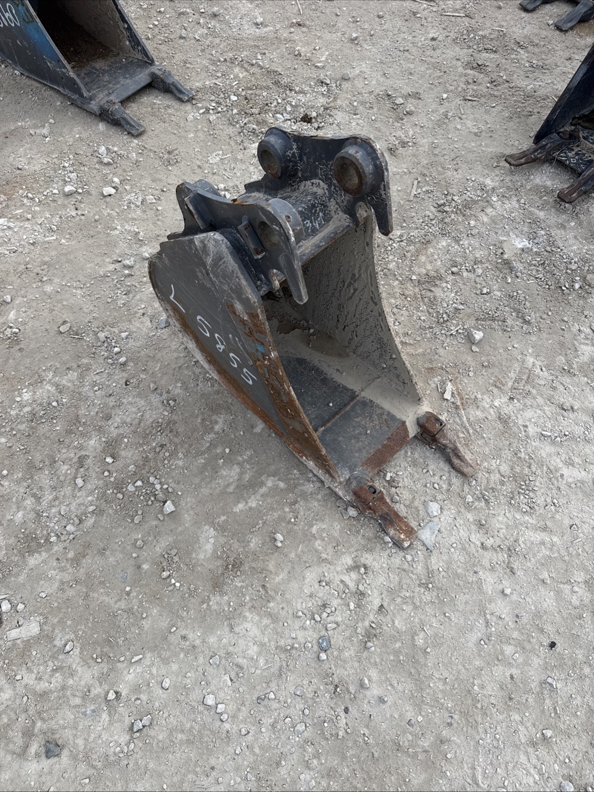 Volvo Mini Excavator Bucket 12 Inch 40 Mm Pin New 11839669
