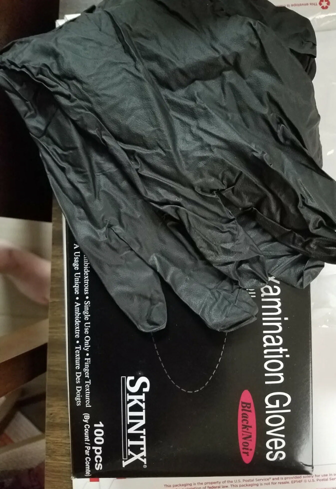 SkinTx BLK50015 Nitrile Disposable Gloves – Pack of 100