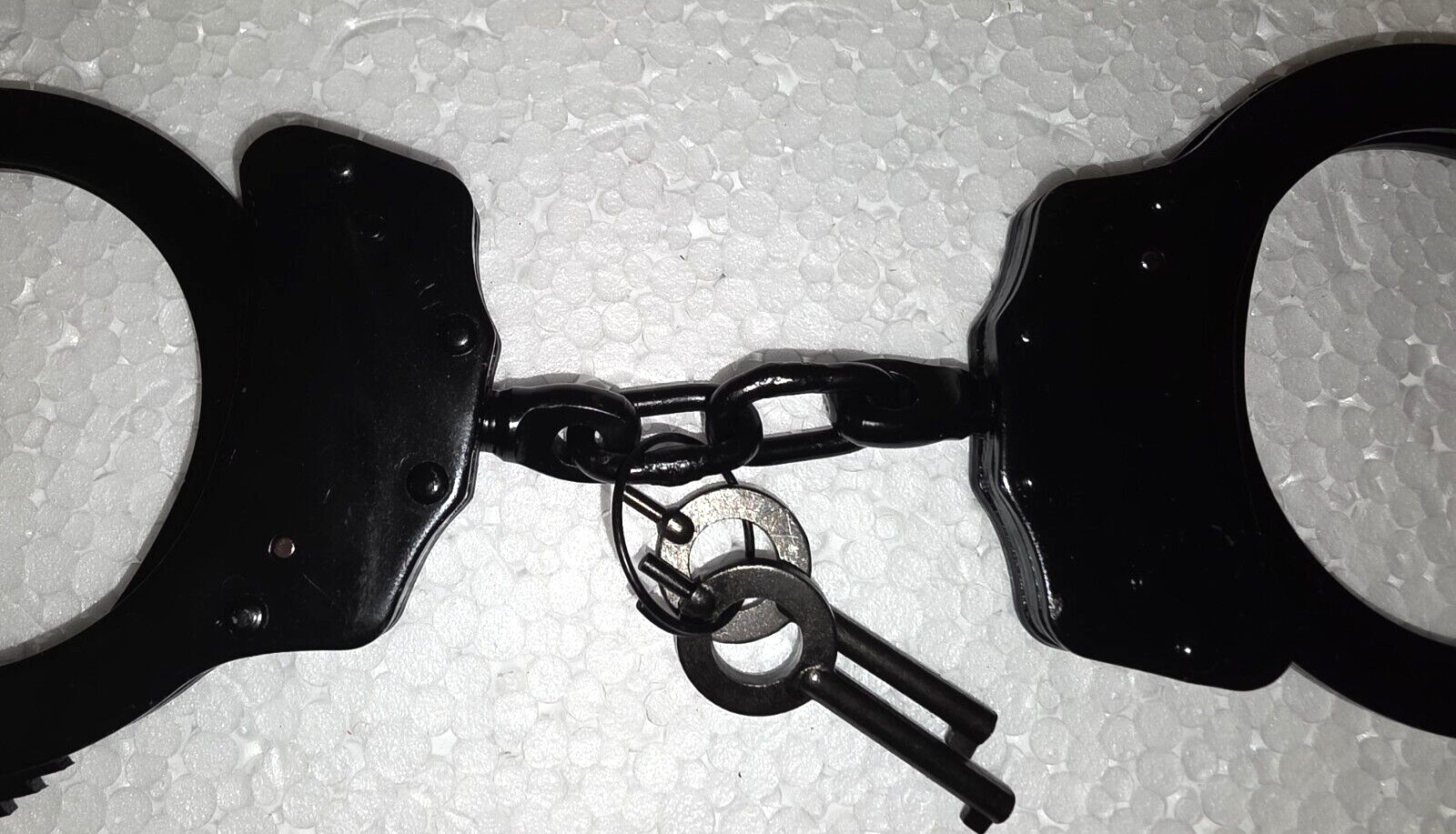 MTech USA 4508-DLB Series Double-Lock Handcuffs Carbon Steel, Nickel Black, NIB