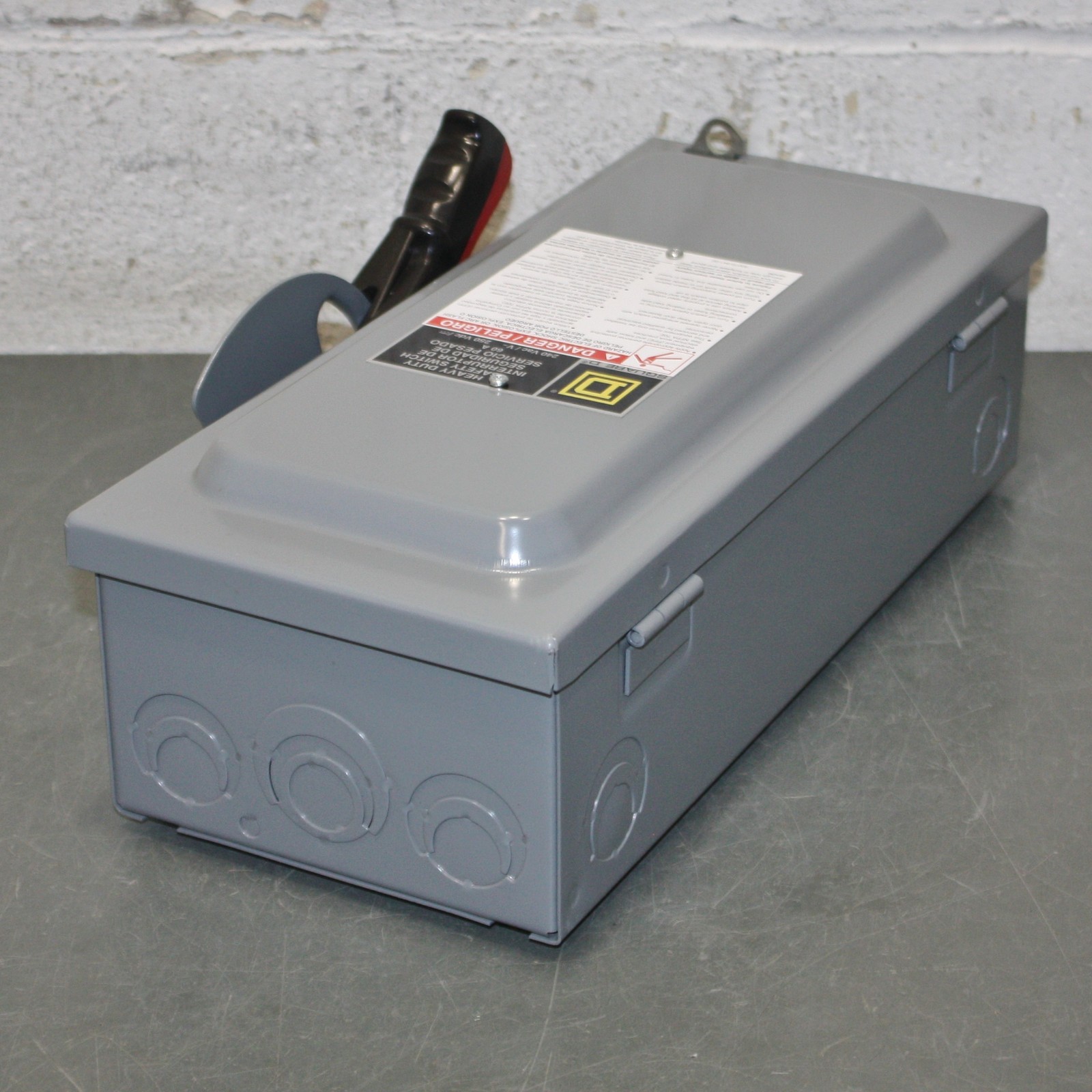 Square D Fusible Disconnect Safety Switch H322N, 240V AC, 3PH, 60A, Heavy Duty