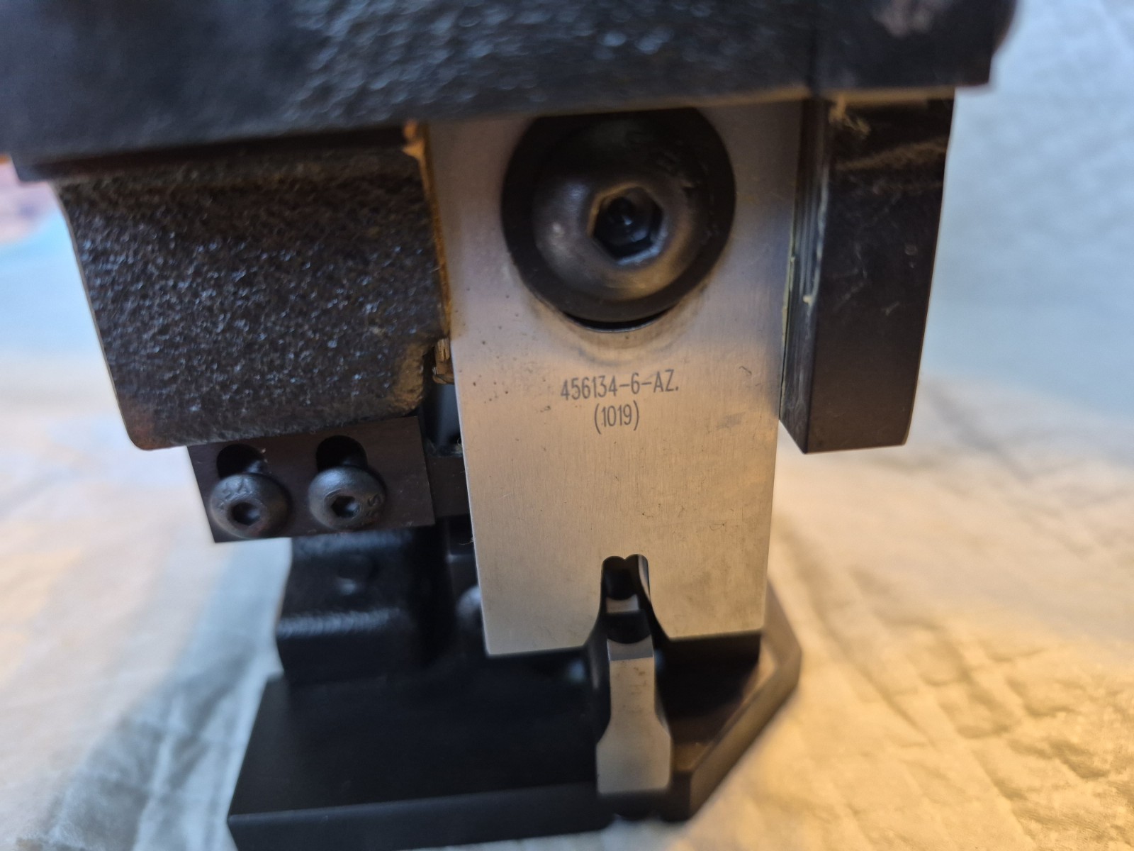 AMP TYCO 466192-4 HDM HEAVY DUTY CRIMPING TOOL PRESS APPLICATOR