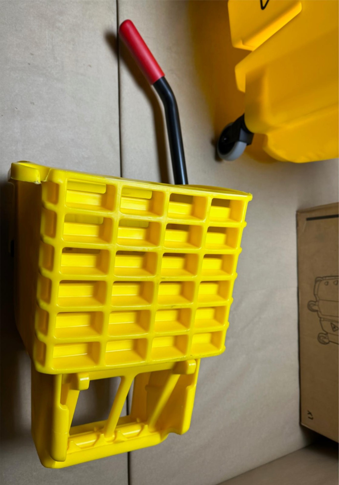 Rubbermaid Wave Brake 35 Qt Yellow Combo Mop Bucket and Wringer FG758088YEL