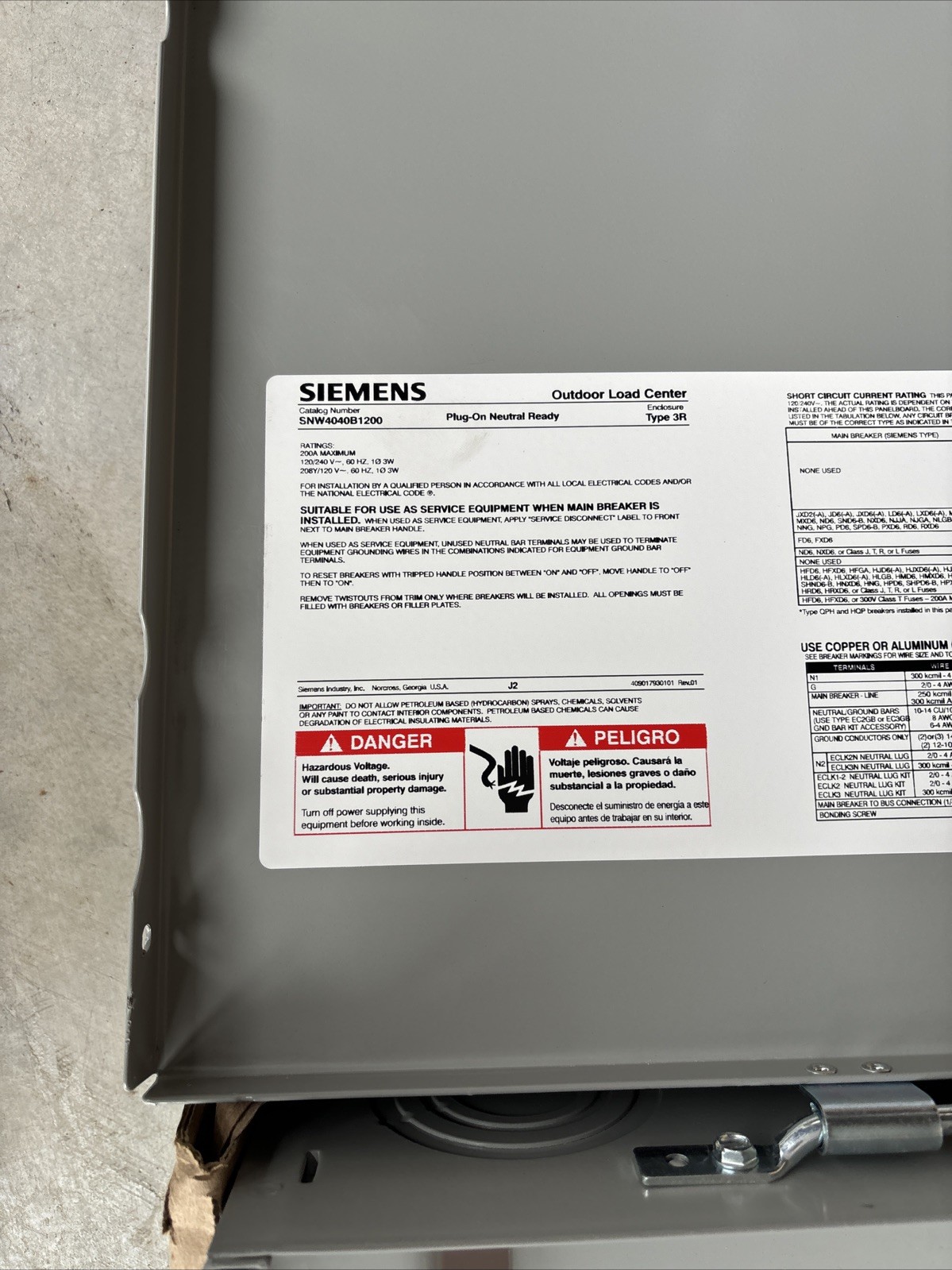 SIEMENS SNW4040B1200 200 Amp 40-Space 40-Circuit Main Breaker Load Center