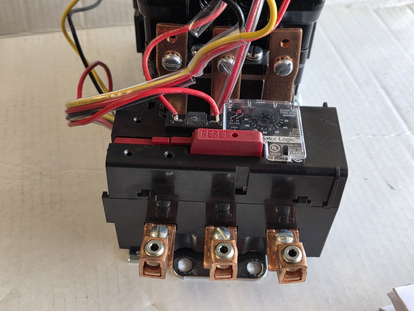 Square D NEMA Size 3 Starter 8536SEO1H30S 600V Max 120V Coil 9065ST320 30-90A OL