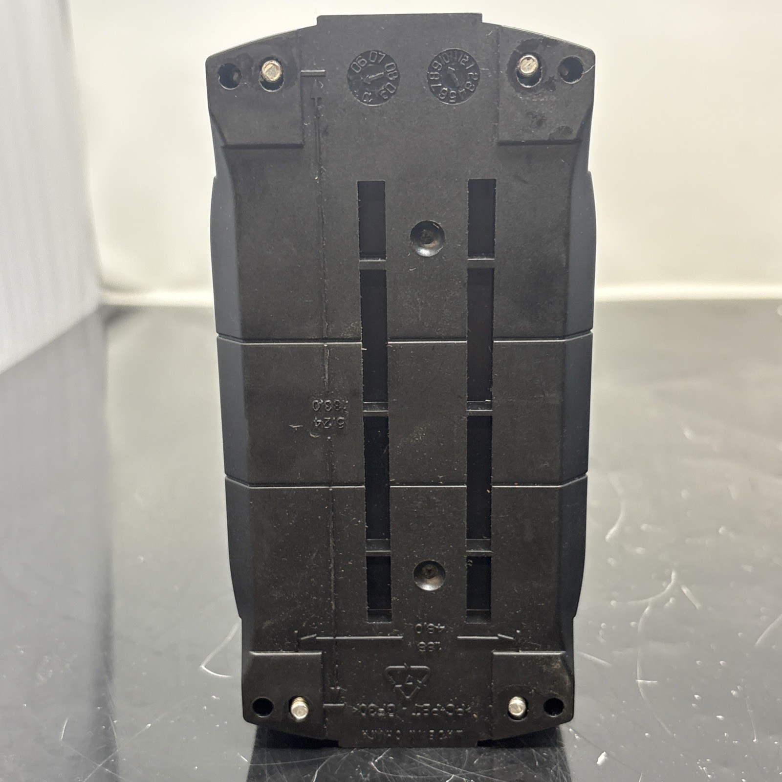 ENCLOSURE PC+PBT-GF30 UNMP