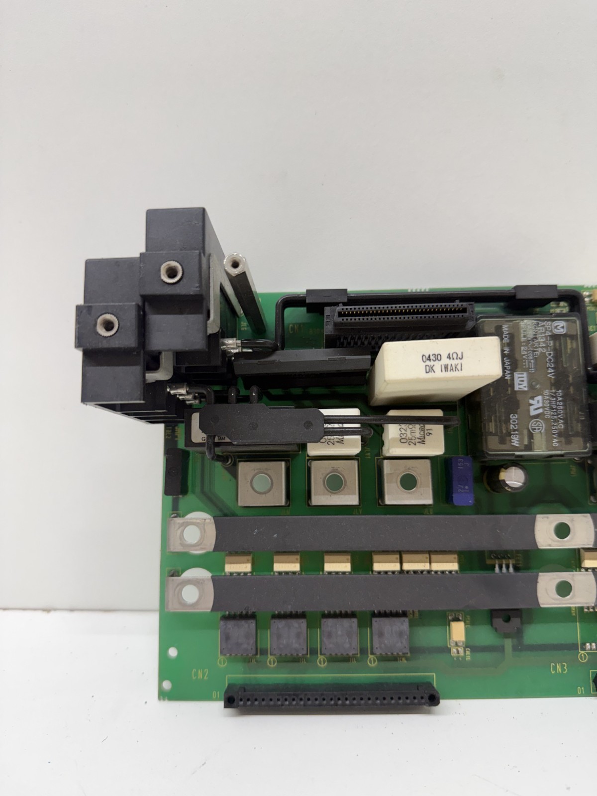 Fanuc A16B-2202-077 / A06B-6079-H106 Servo Drive