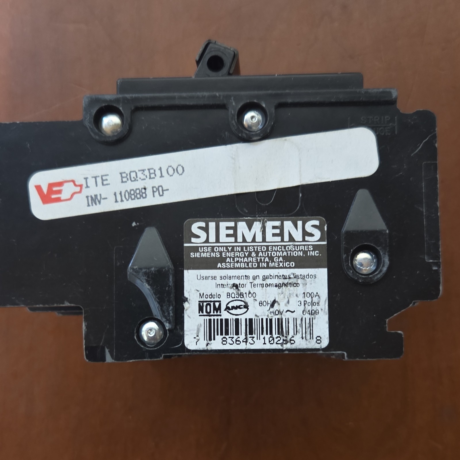 Siemens BQ3B100 3-Pole 100A Bolt-On Main Circuit Breaker 201-250V AC