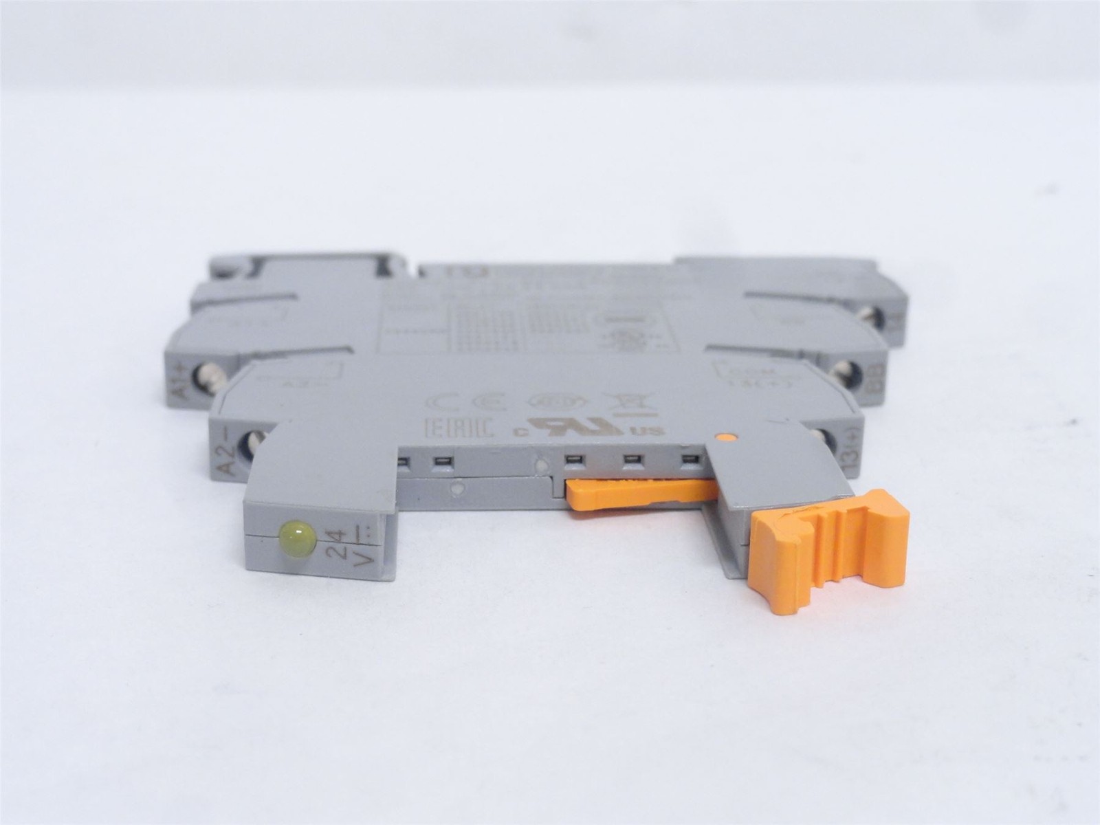 246605 New-No Box; Phoenix PLC-BSC-24DC/1/ACT Relay Base 2966058; 24VDC