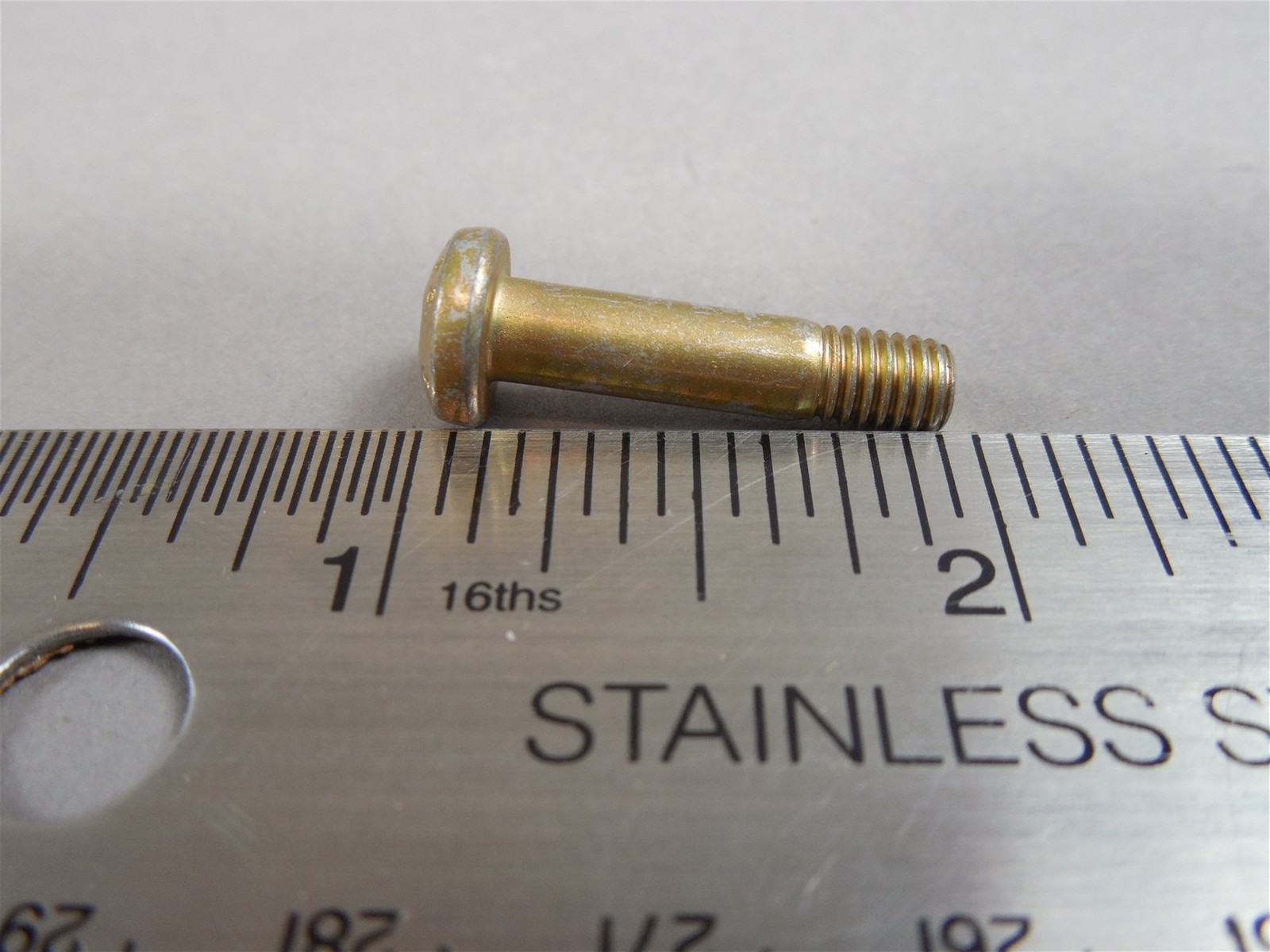 Lot of 119 NAS623-3-9 Machine Screws L: 0.823″ x Dia: 0.190″ NSN5305-01-238-1474