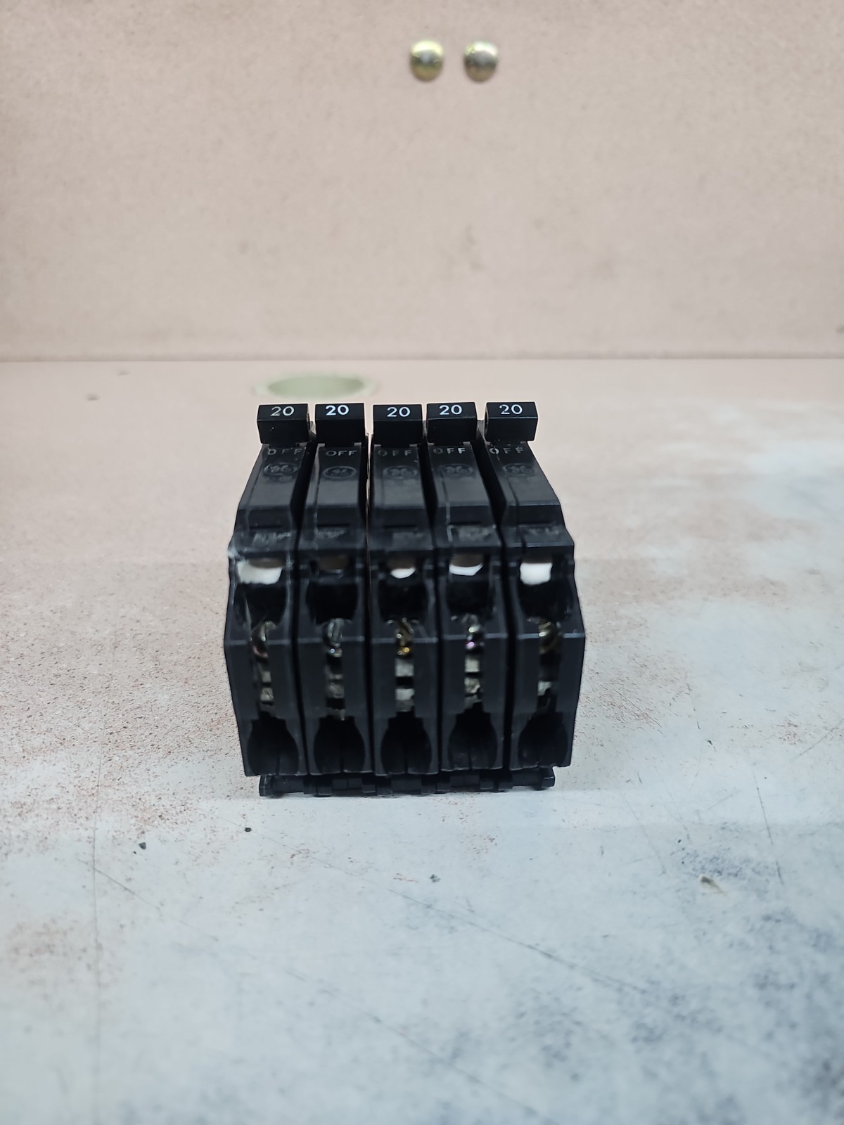 LOT OF 5 GE Thin Series Circuit Breaker 1-Pole 20-Amp THQP120