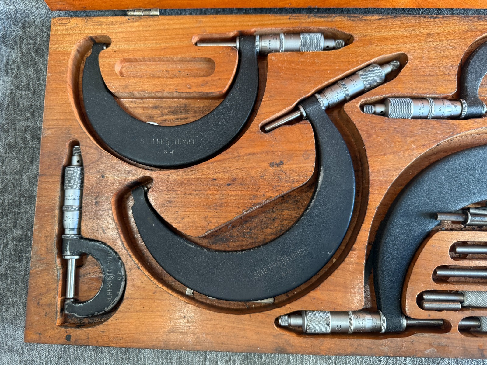 Vintage Scherr-Tumico 0-6″ Outside Micrometer Set w/ Original Fitted Wooden Box