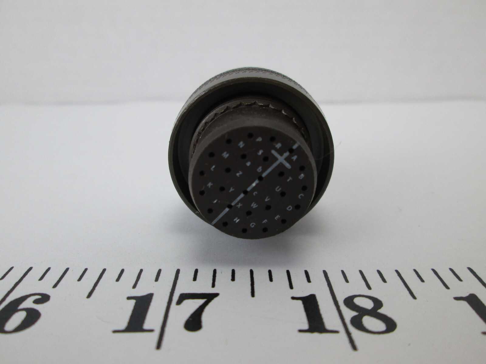 New NOS ITT Cannon 26 Position Circular Connector Plug Female Sockets SKU G