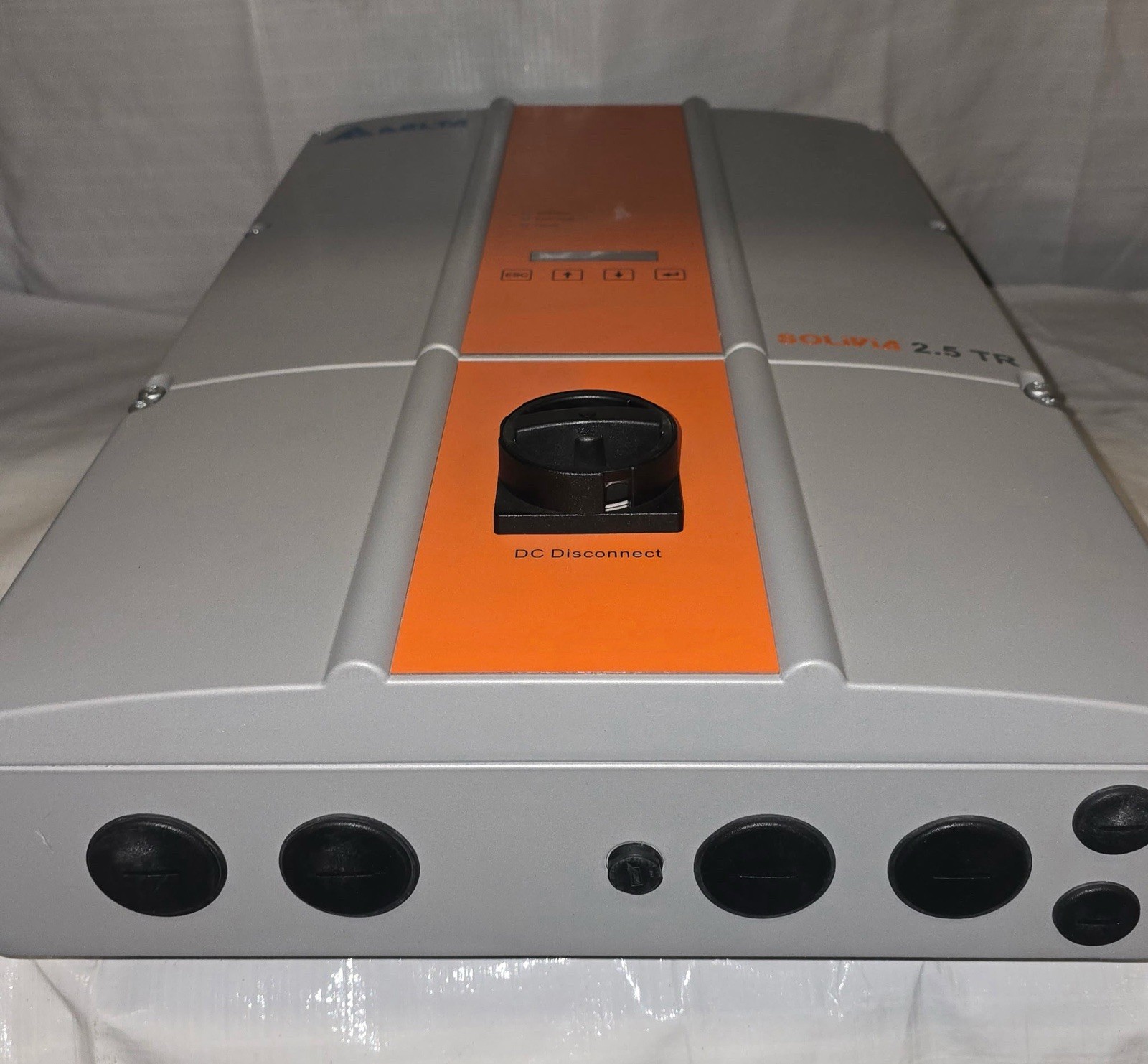 Delta SOLIVIA 2.5 TR 2500W Grid-Tied Solar Inverter NEMA 4 New OEM