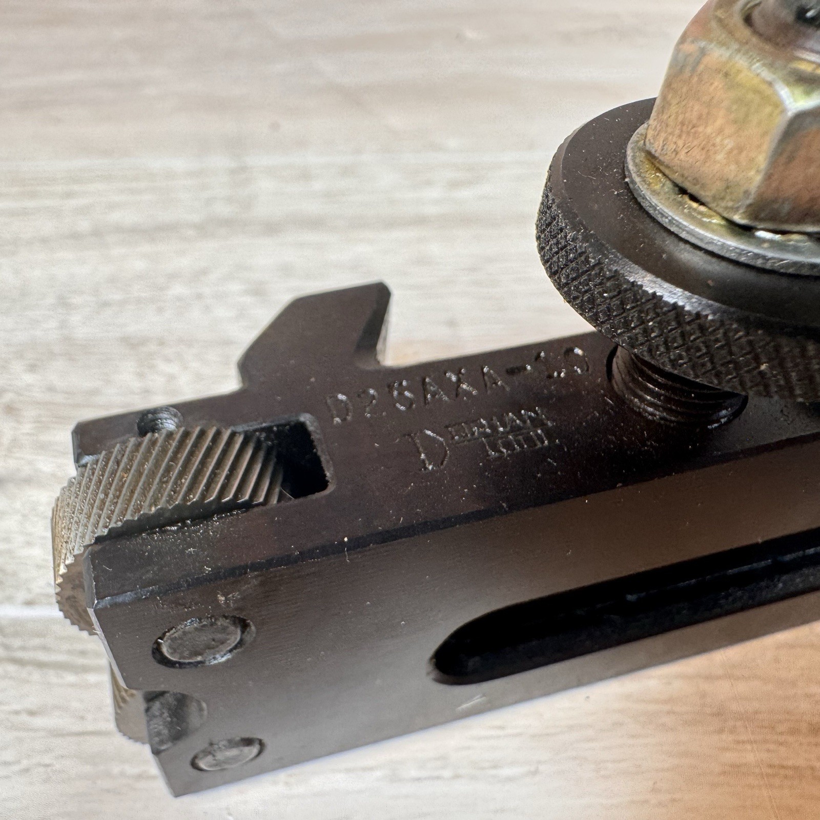 DORIAN D25AXA-10 QUICK-CHANGE KNURLING & FACING TOOLHOLDER – 0 to 12″ SWING