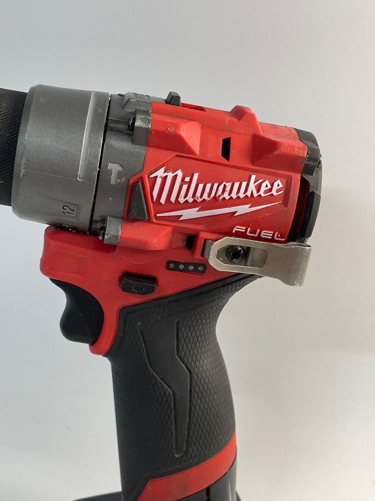 Milwaukee Fuel M12 (3404-20) – 12V 1/2″ Hammer Drill Driver w/ XC 4.0 Battery