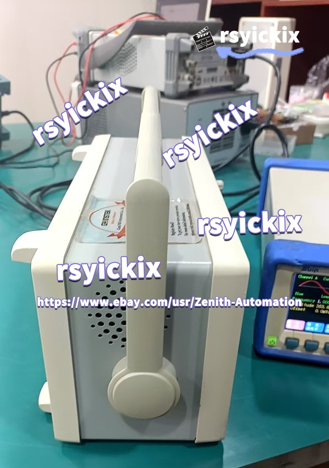 1PC GW Instek GDS-1042 Oscilloscope, 40 MHz, 250 MSa/s