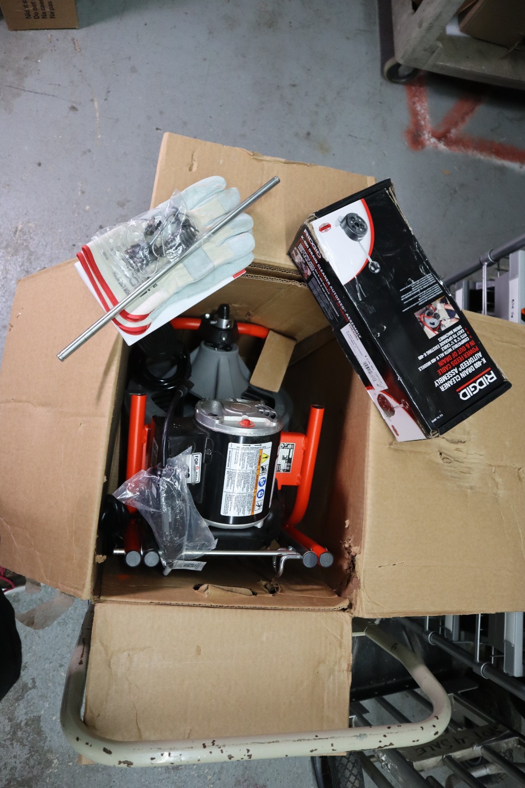 Ridgid 27013 K-400 Drum Machine with C-45 IW Cable 1/2″x 75′, Gloves, Autofeed