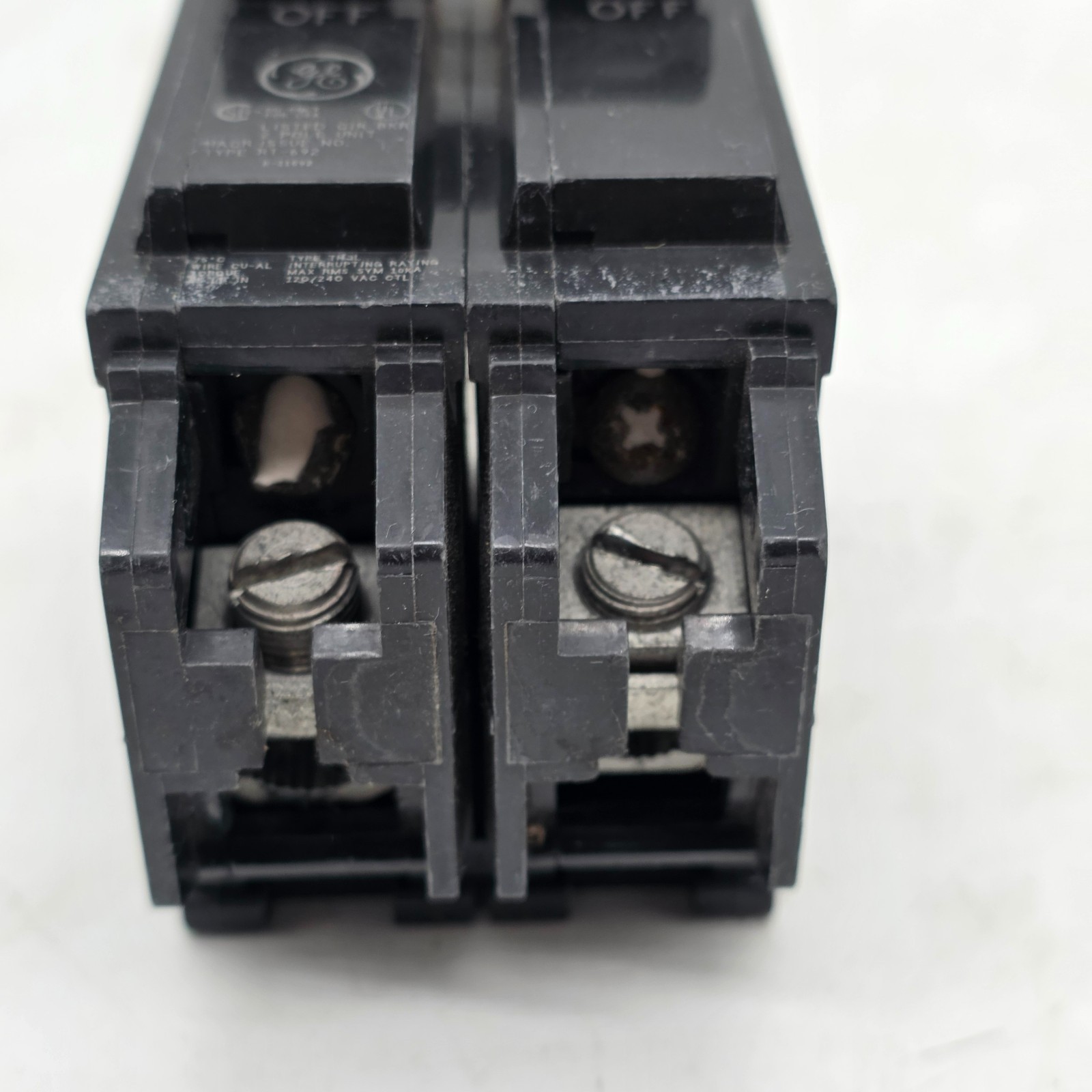 GE THQL2100 100 Amp 2-Pole Plug-In Circuit Breaker New Open Box