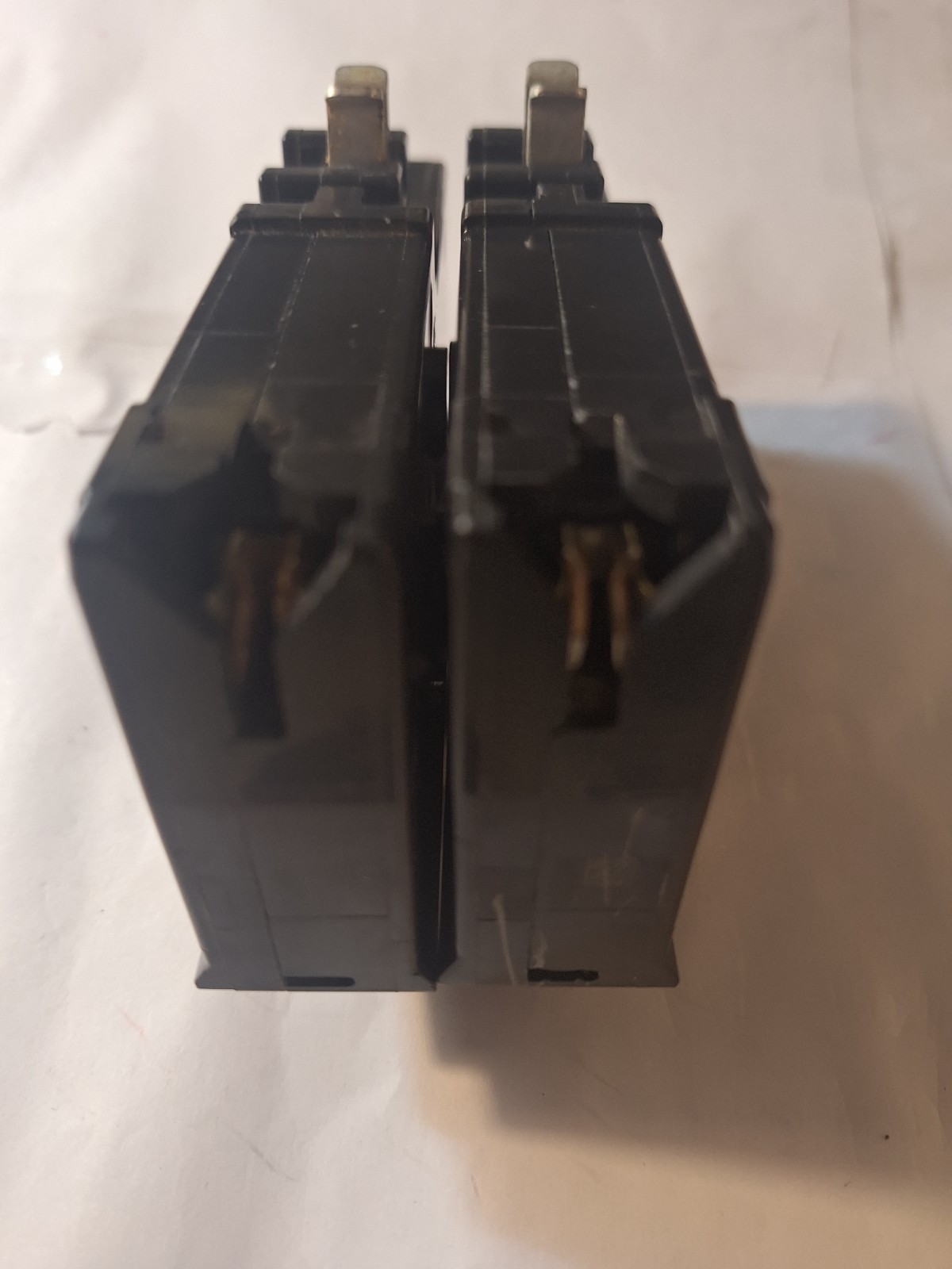 HOMELINE #HOM120PDF (AFCI-GFCI) PLUG IN NEUTRAL CIRCUIT BREAKERS/FREE SHIPPING