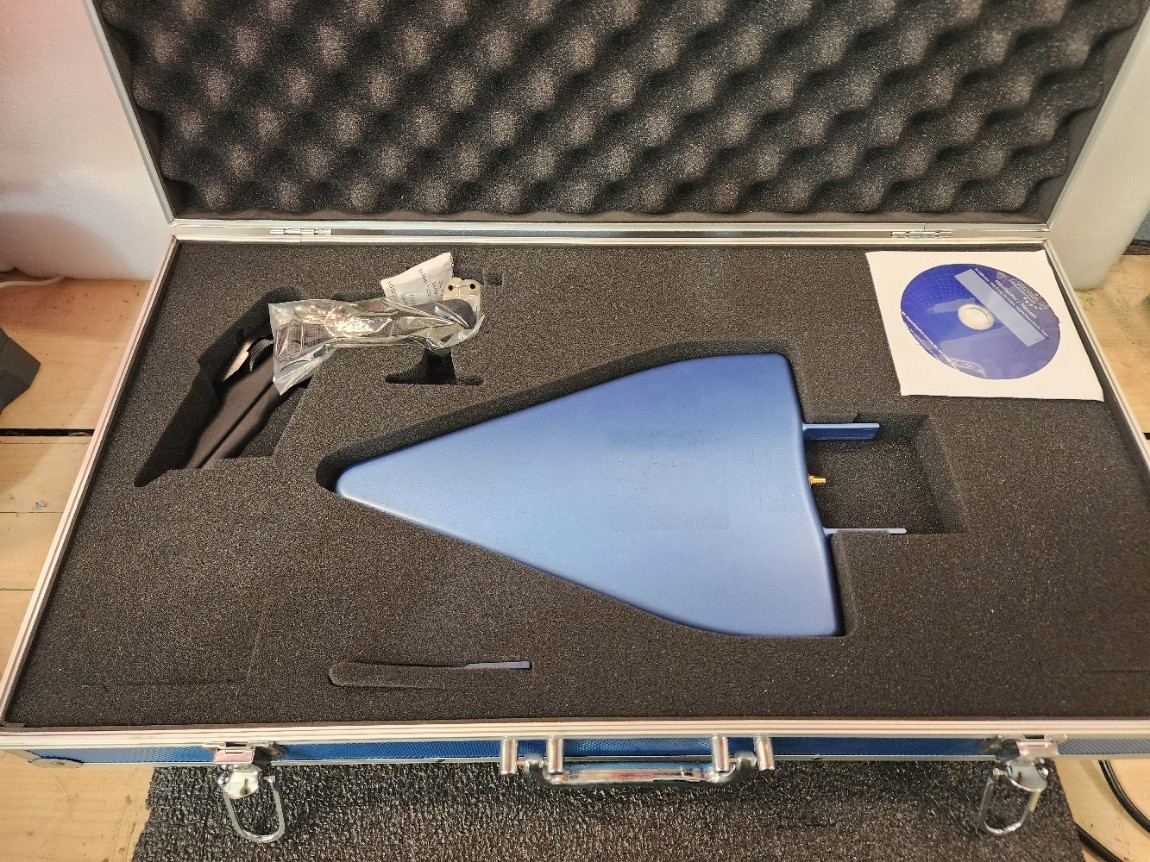 AARONIA HyperLOG 7040 Antenna Kit