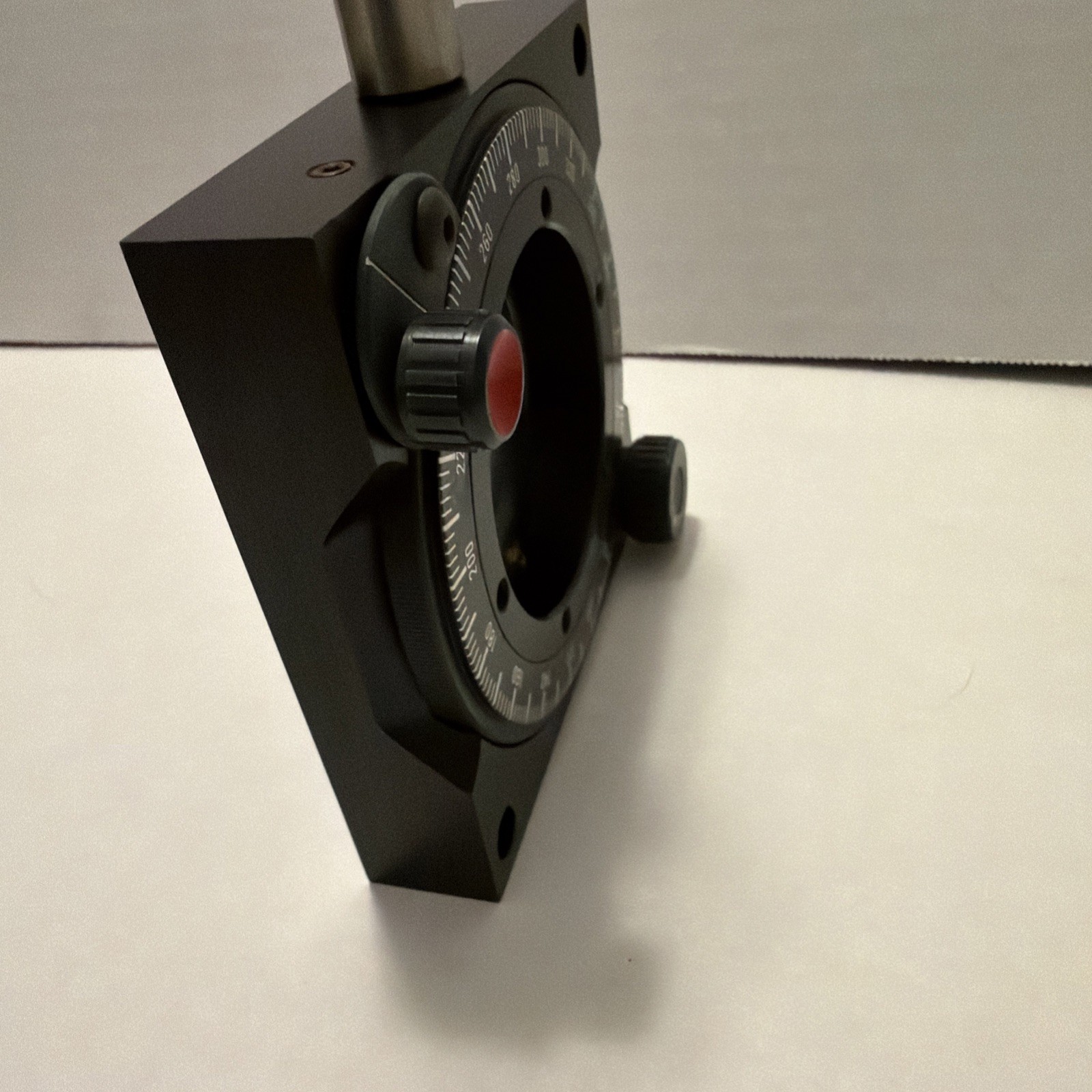 NEWPORT RSA-2 ROTATION STAGE. (sku111)