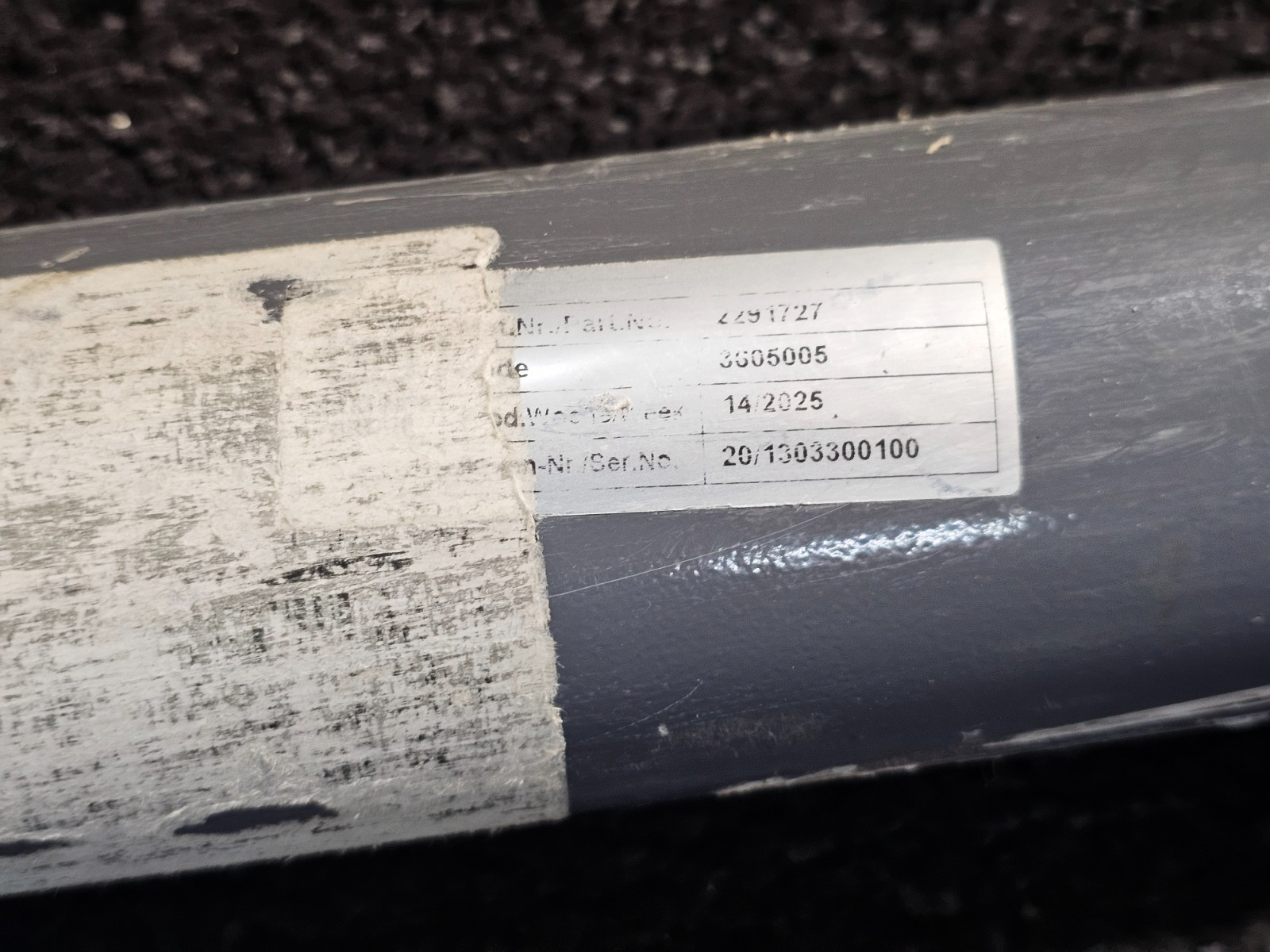 Wirtgen Hydraulic Welded Cylinder 2.89″ OD x 24″ Retracted Length x 1.31″ Rod