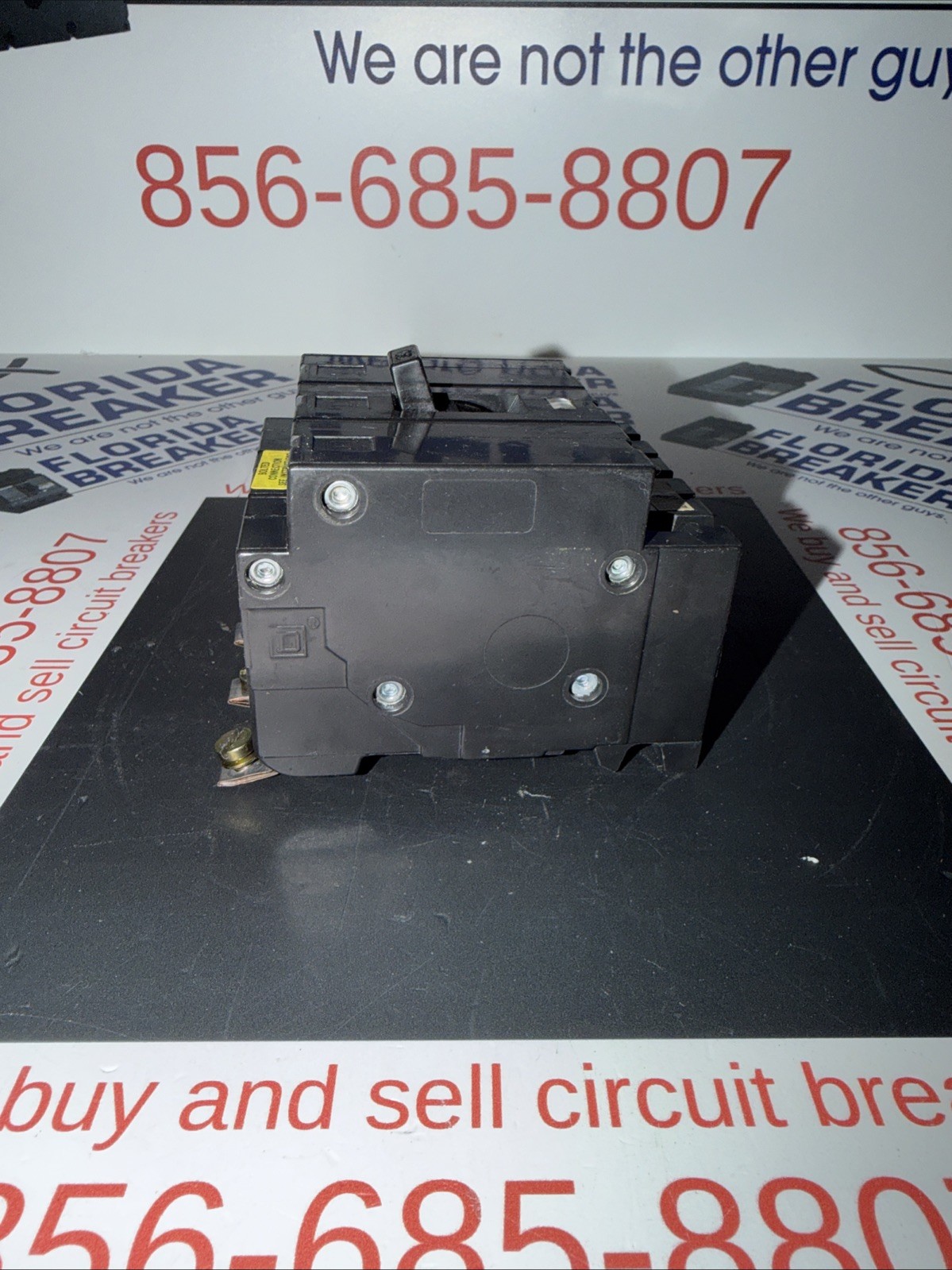 SQUARE D EHB34030 3 POLE 30 AMP 480V CIRCUIT BREAKER