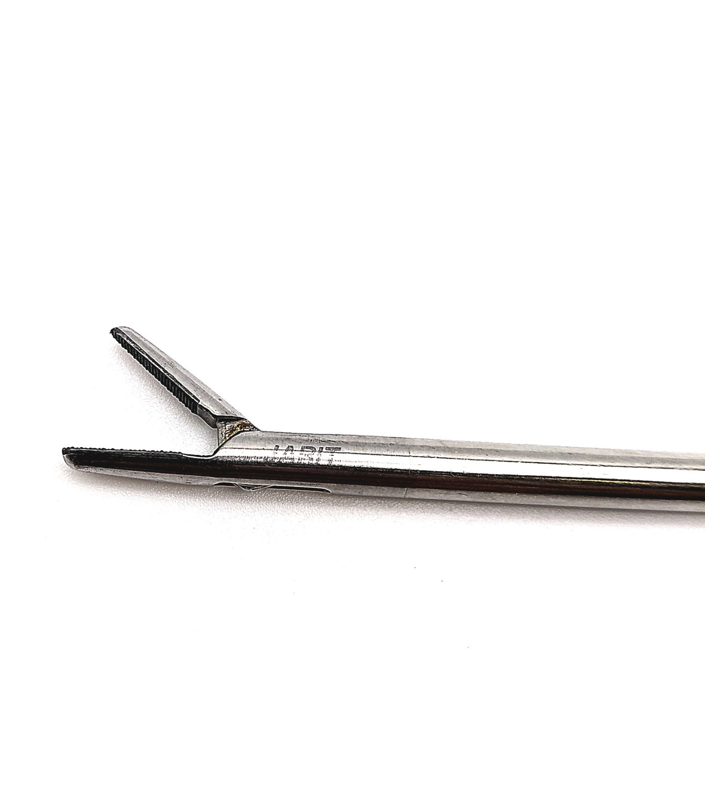 Jarit 600-261 Laparoscopic In-Line Needle Holder Carb-Bite TC 5mm x 32cm OEM