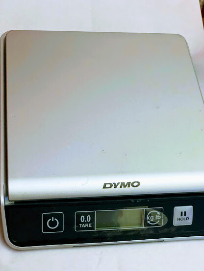 Dymo M25 Digital Usb Postal Scale – 25 Lb / 11 Kg Maximum Weight Capacity –