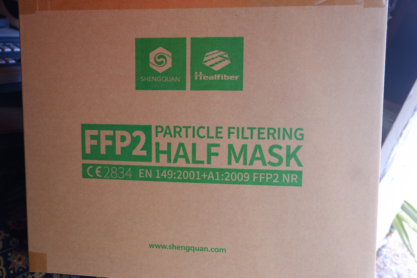 BOX of 640 Disposable Particle Filtering Half Face Masks FFP2 NR CE Certified.