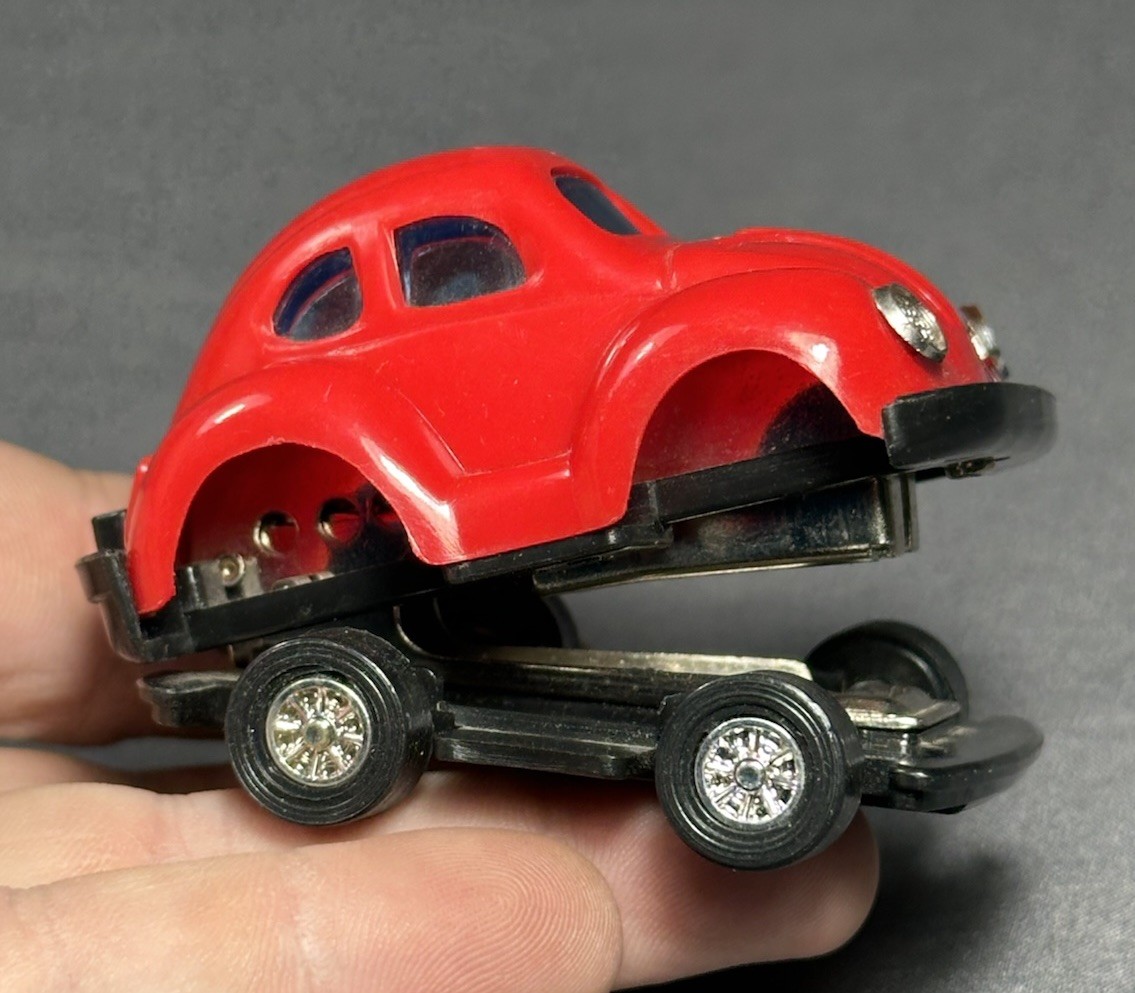 Vintage Volkswagen VW Bug Car Stapler Red Beetle Mini Desk Toy 1986 Hong Kong
