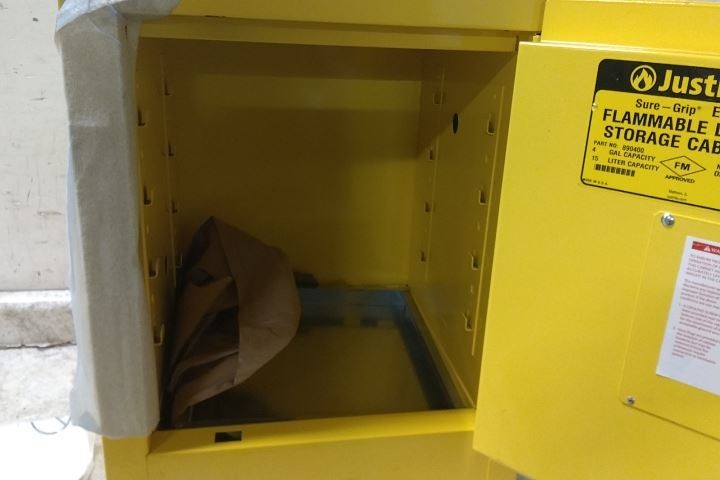 Justrite 890400 4 Gal Cap Yellow Steel Flammables Safety Cabinet