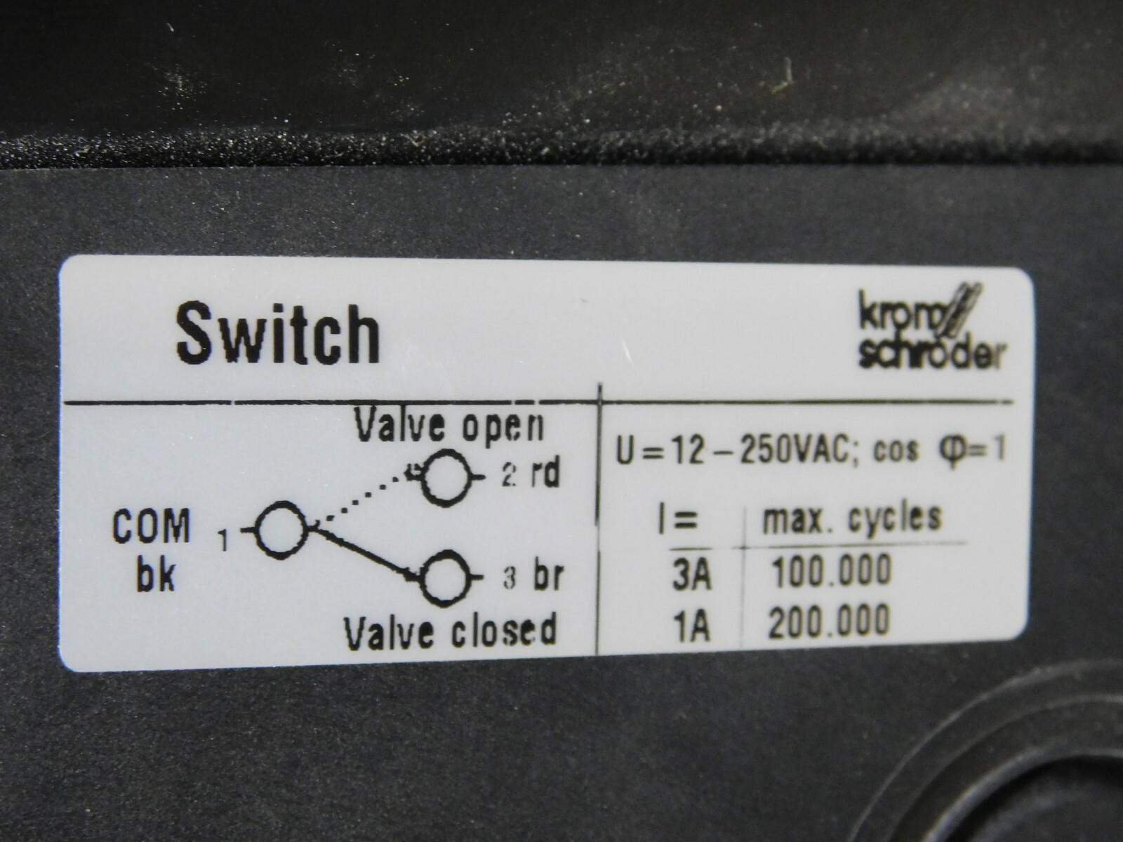 Kromschroder Gas Solenoid Valve 24VDC VAS3T65N/NKSR 88013042