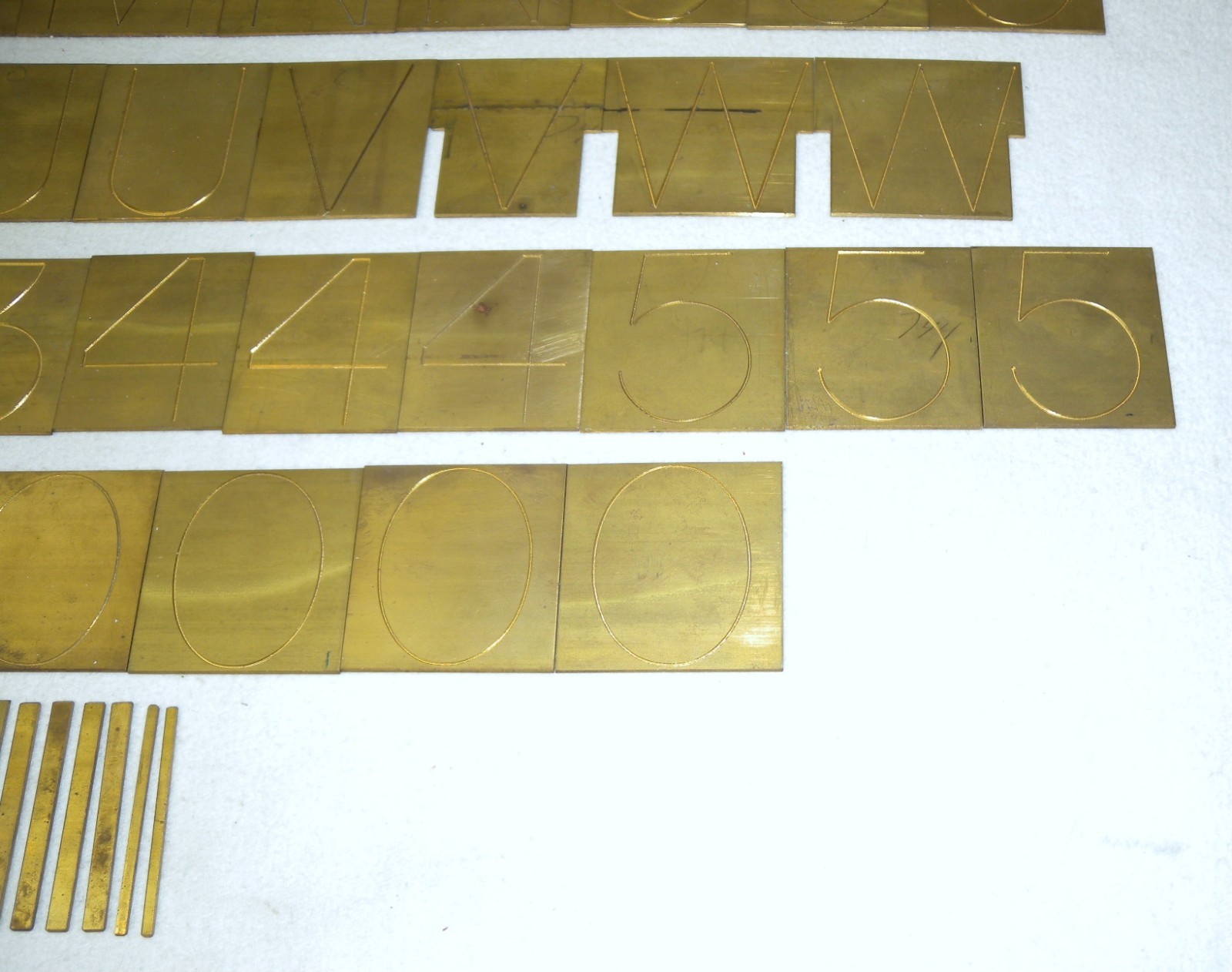 NEW HERMES ENGRAVOGRAPH 35-008 REGULAR BLOCK FONT SET, 2-1/2″ FONT TYPE SIZE
