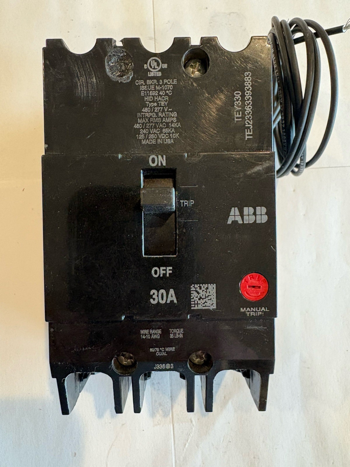 NEW GE TEY330ST12 Circuit Breaker 3 POLE 30AMP W/ 120V SHUNT TRIP NEW