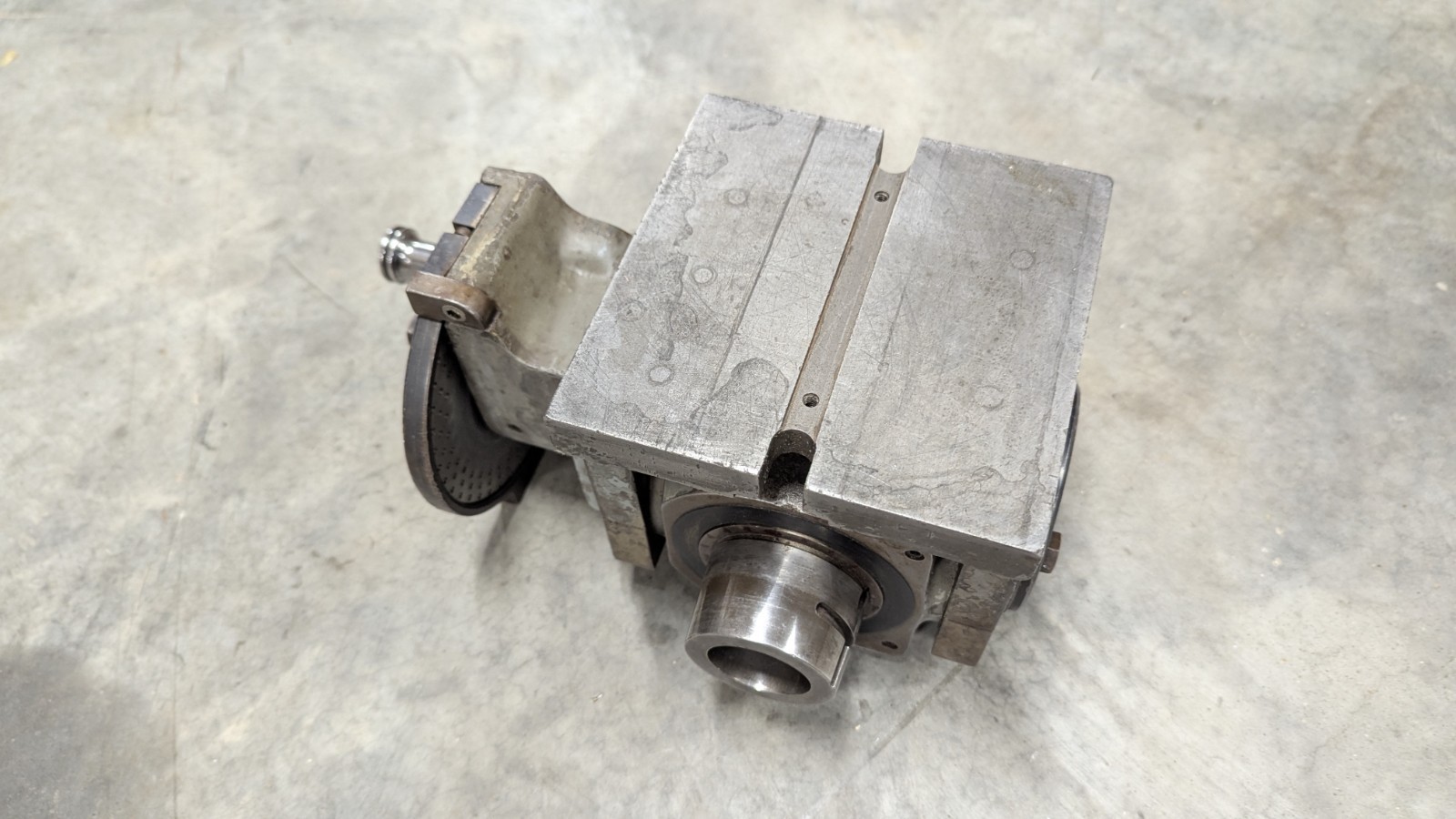 Hardinge dividing head 5C bore 4 deg taper nose 1 index plate *READ DESCRIPTION*
