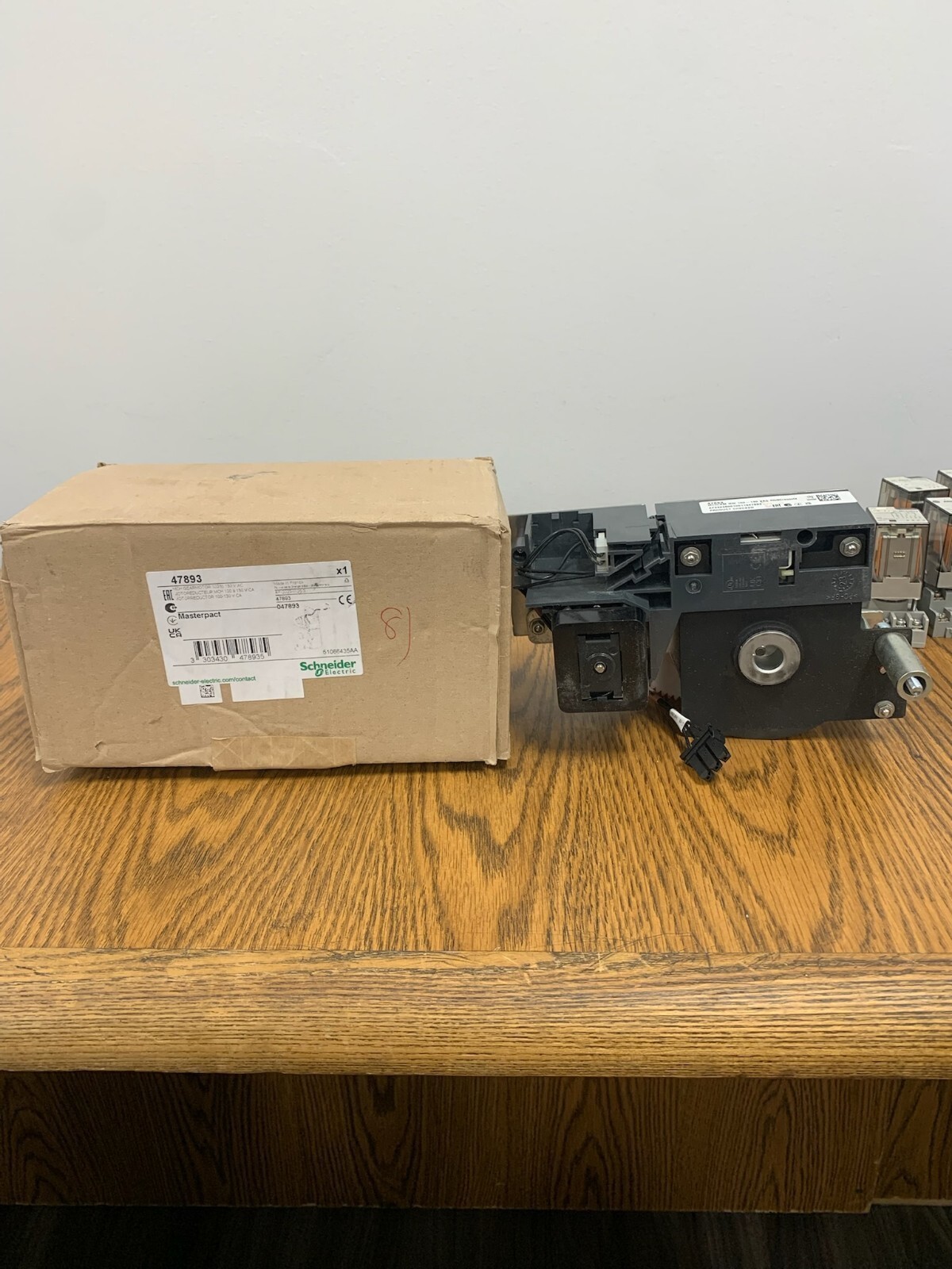 Schneider Elect 47893 «New» MasterPact NW Gear Motor MCM Motor Mech Auto Spr Chr