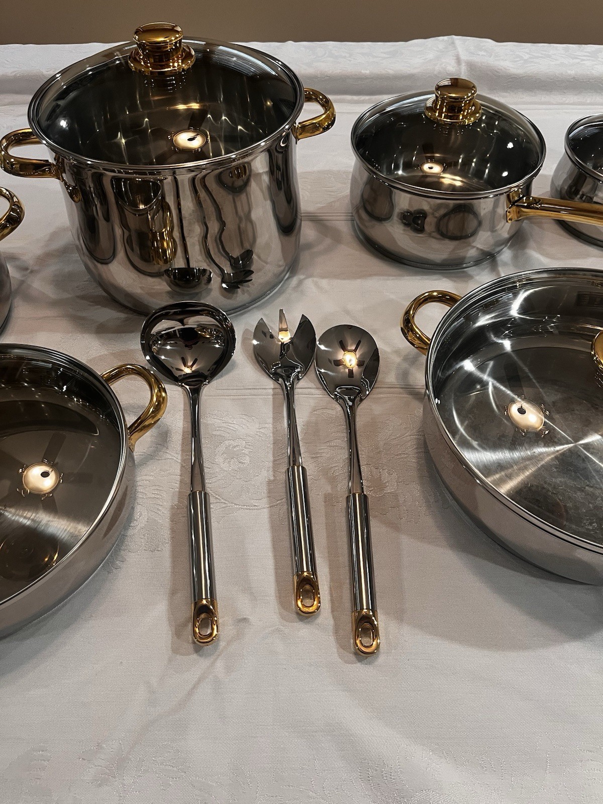 Cuisine-Cookware Command Performance Gold Stainless Steel Cookware 26 Pc Set