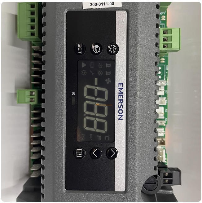 1PC New Emerson XCM25D unit controller 543-0220-00 with built-in display screen