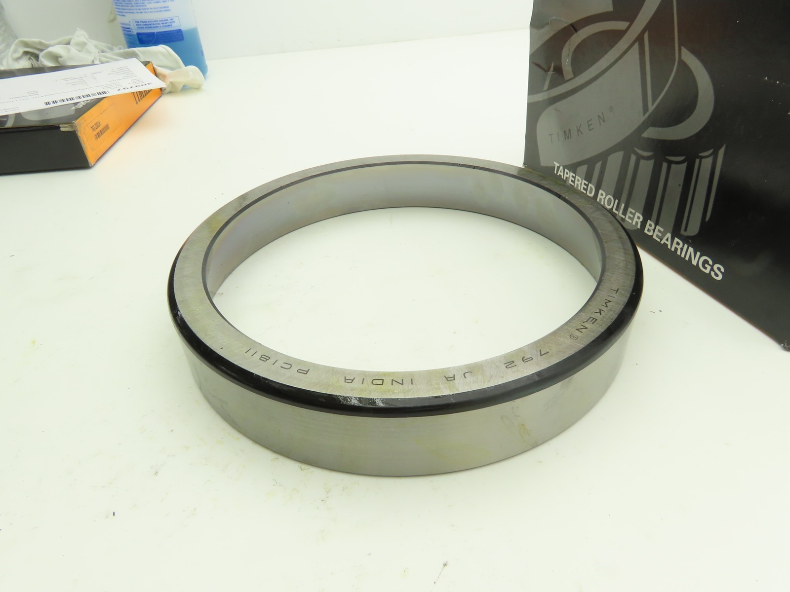 Timken 792-20024 Tapered Roller Bearing Cup Non Flanged 8.125″ OD x 1.375 Width